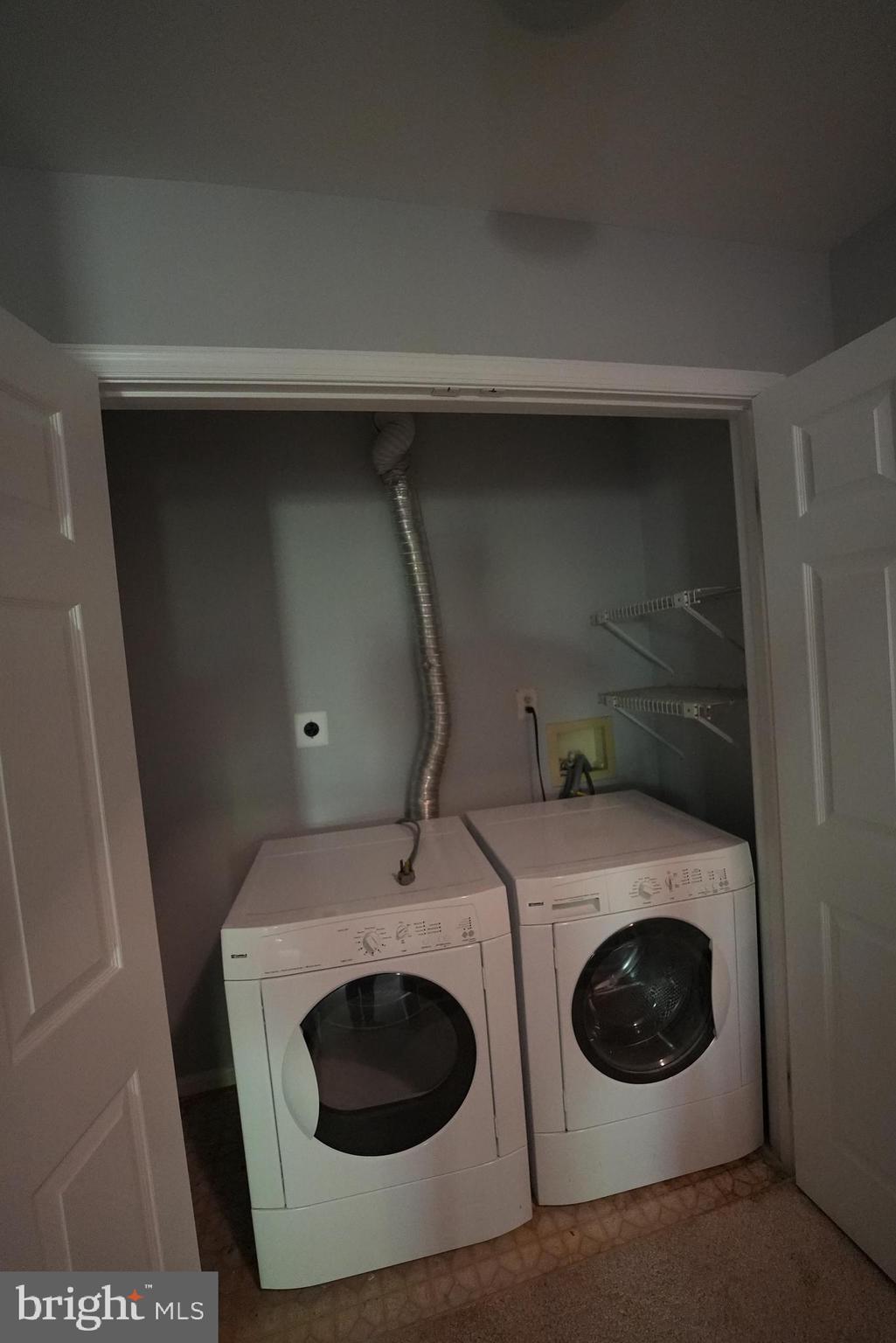 KINGSTOWNE - Residential Lease