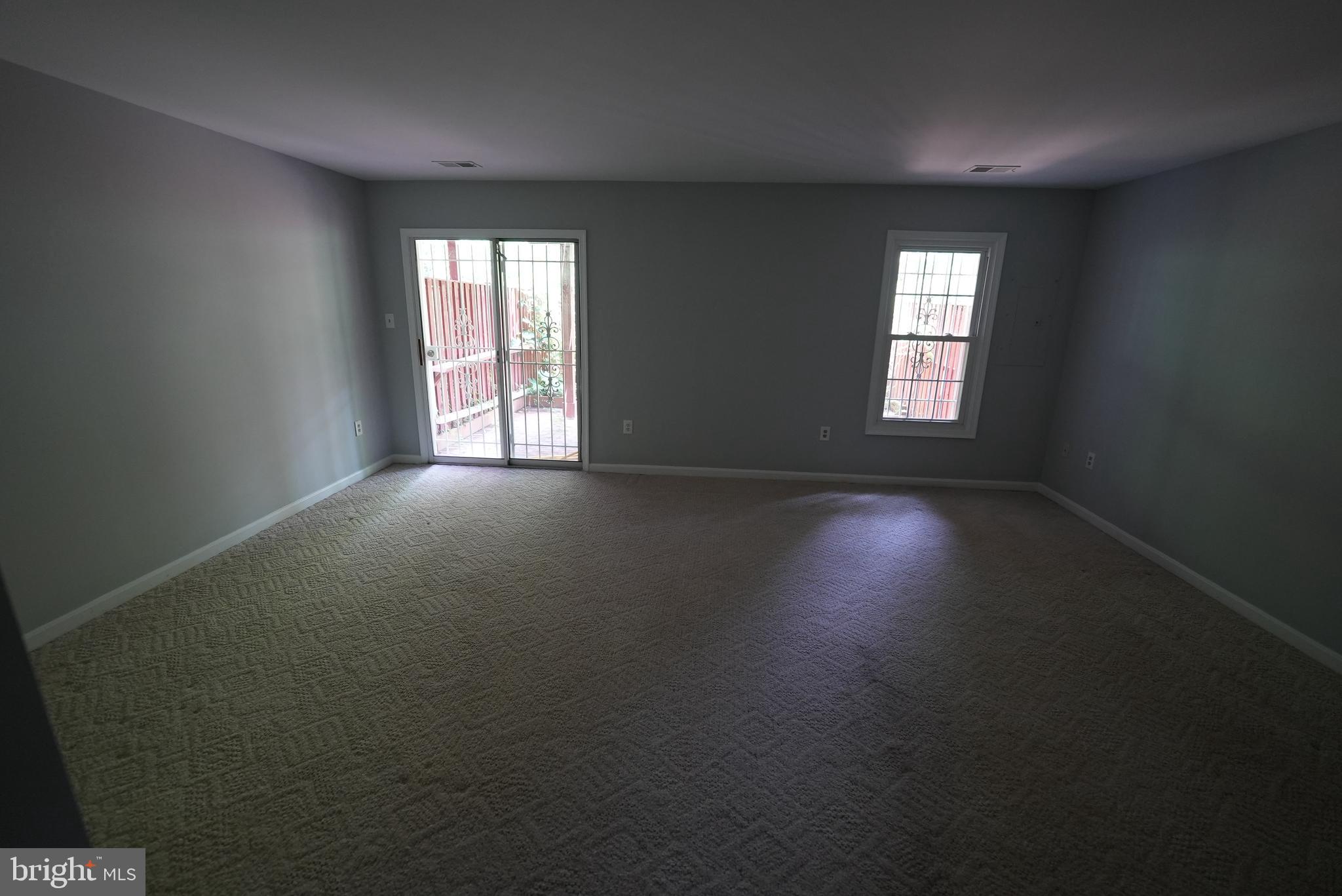 KINGSTOWNE - Residential Lease