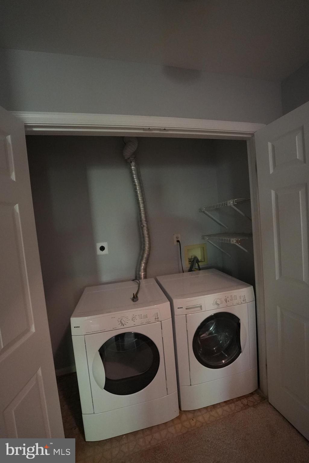 KINGSTOWNE - Residential Lease