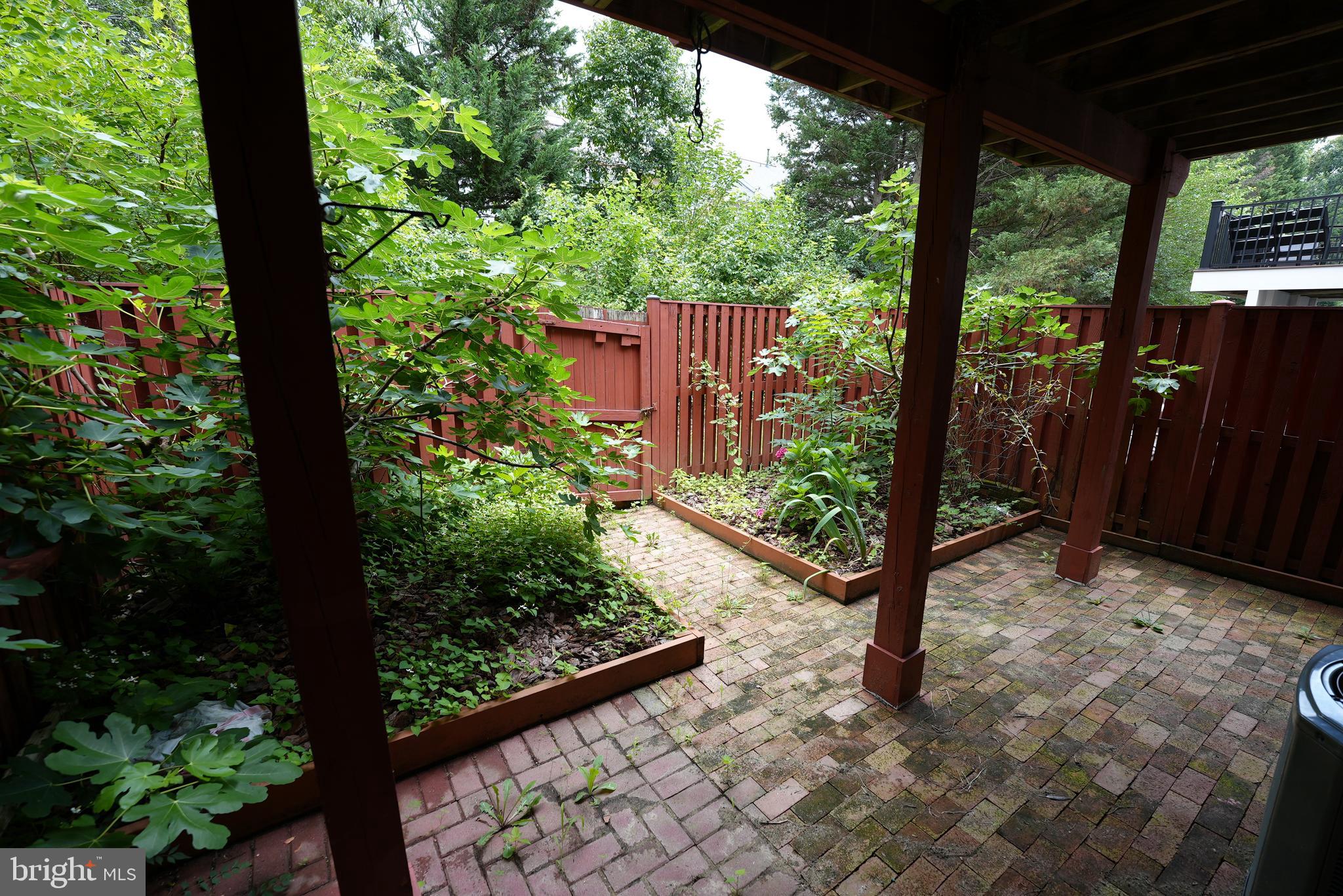 KINGSTOWNE - Residential Lease