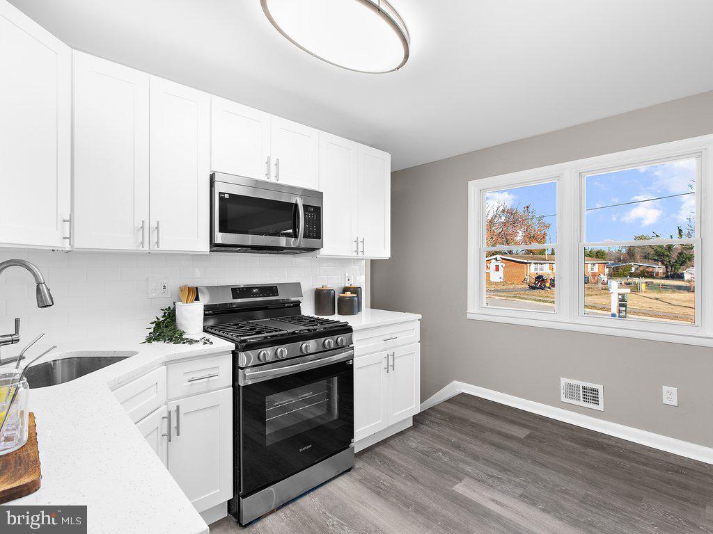 STONEWOOD - Residential