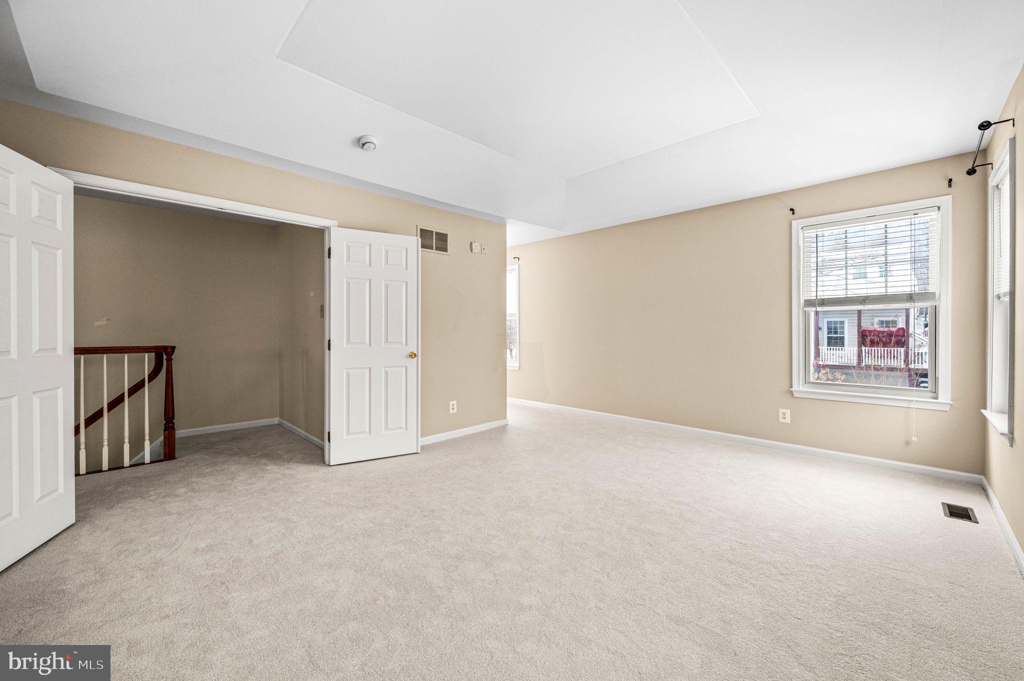 CHARLESTOWN OAKS - Residential Lease