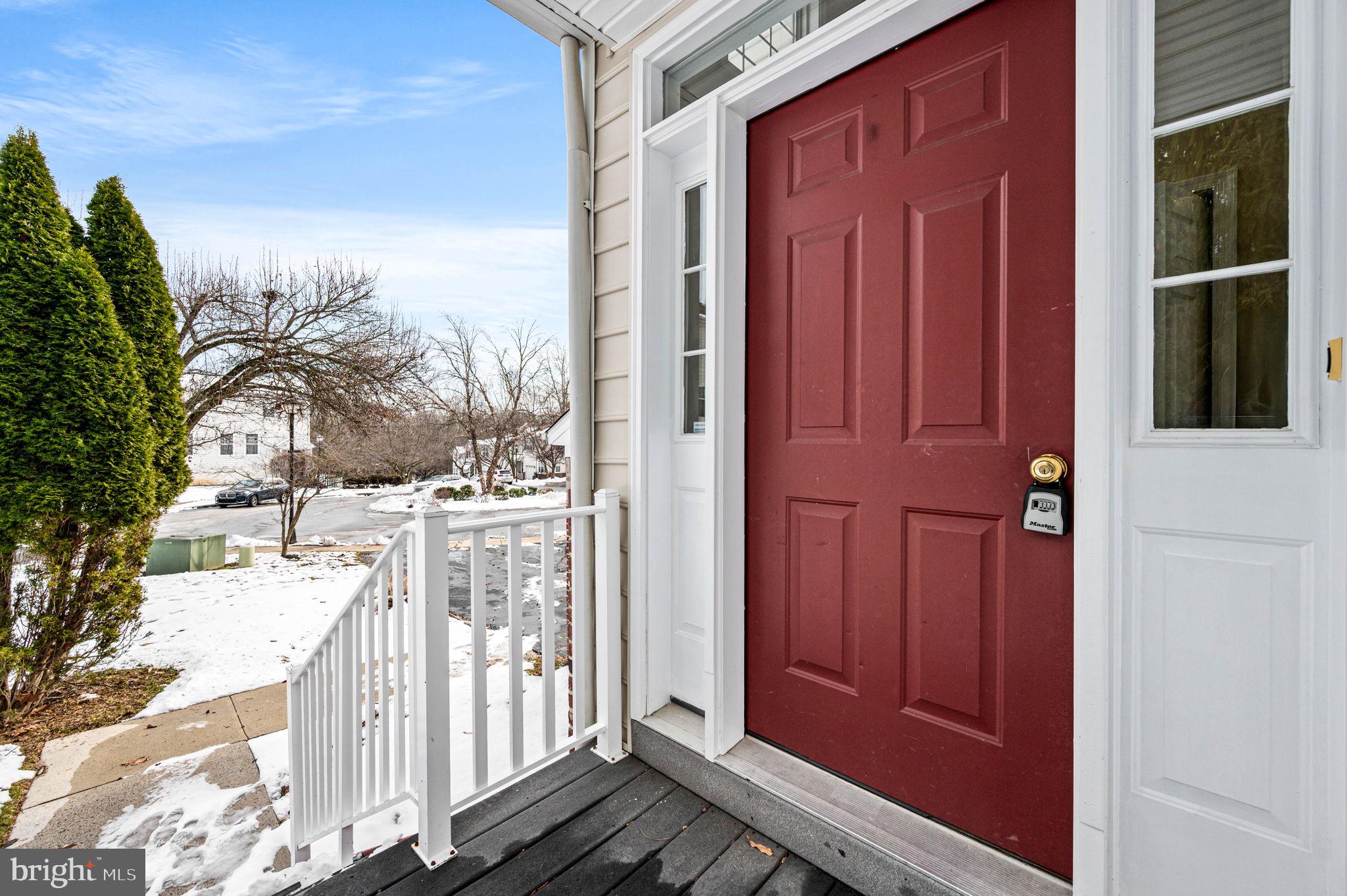 CHARLESTOWN OAKS - Residential Lease