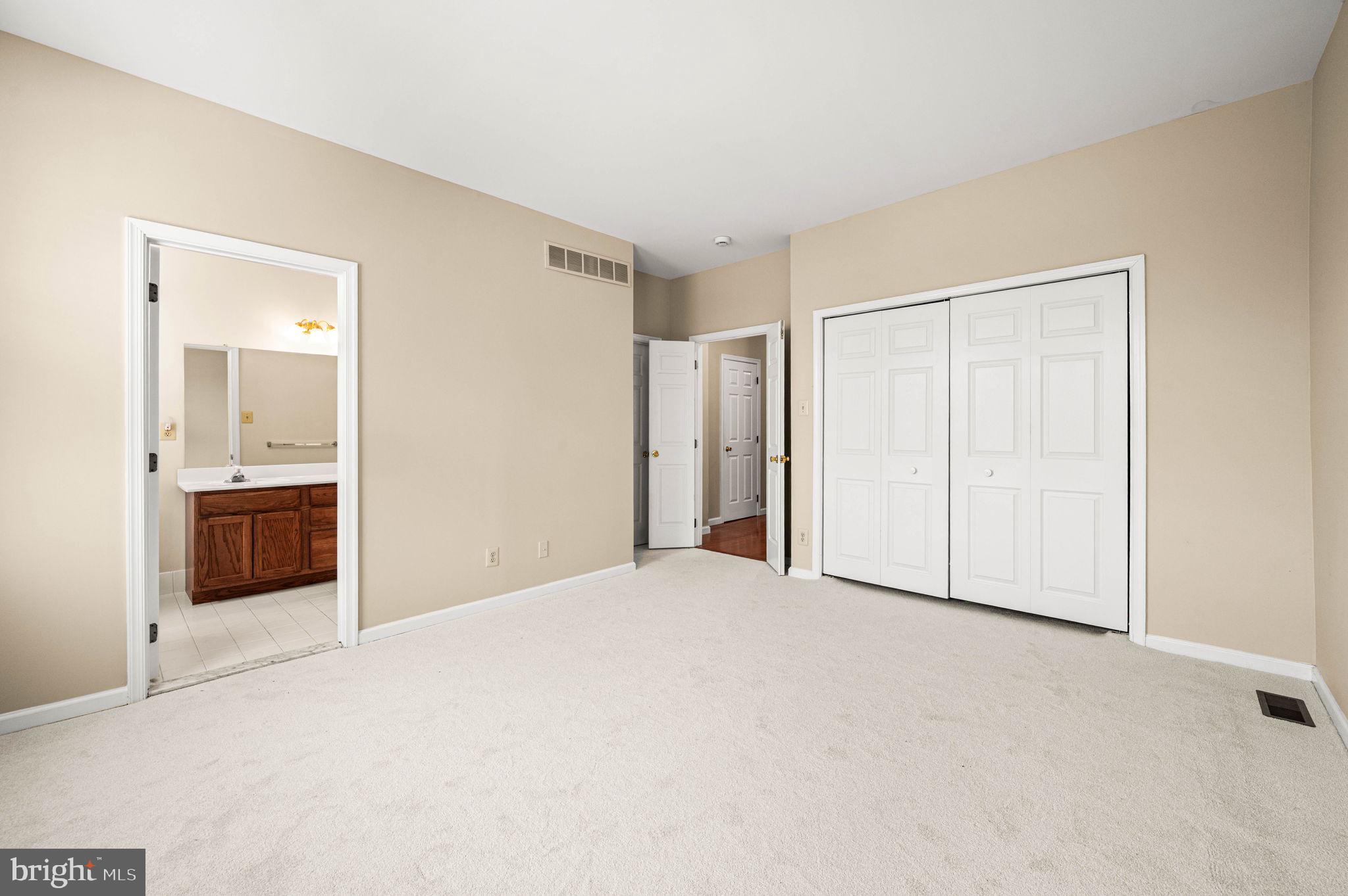 CHARLESTOWN OAKS - Residential Lease