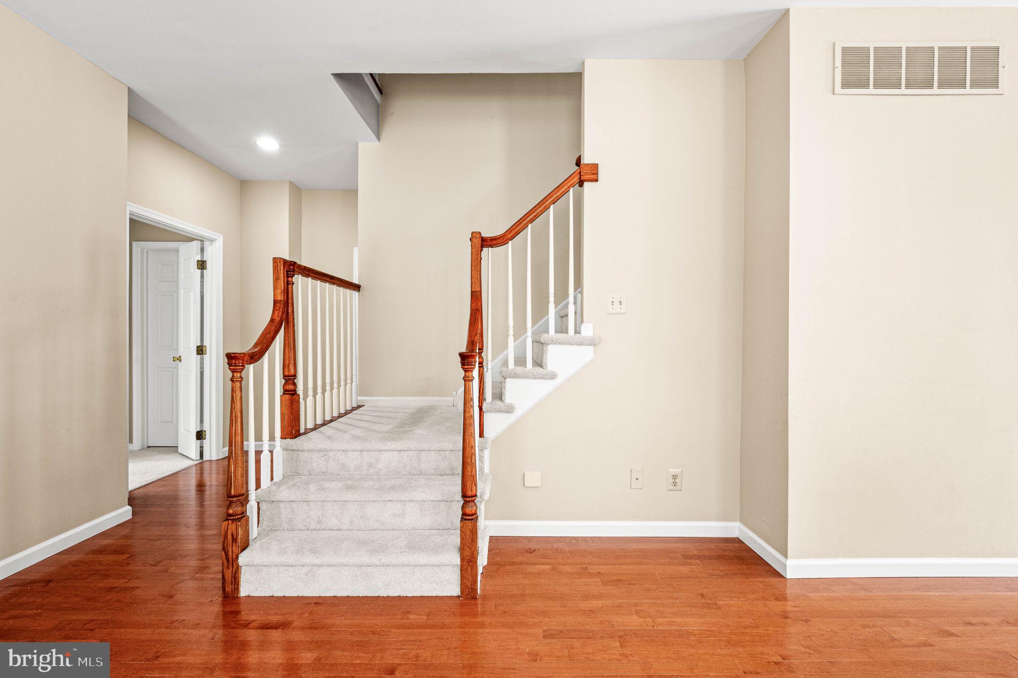 CHARLESTOWN OAKS - Residential Lease