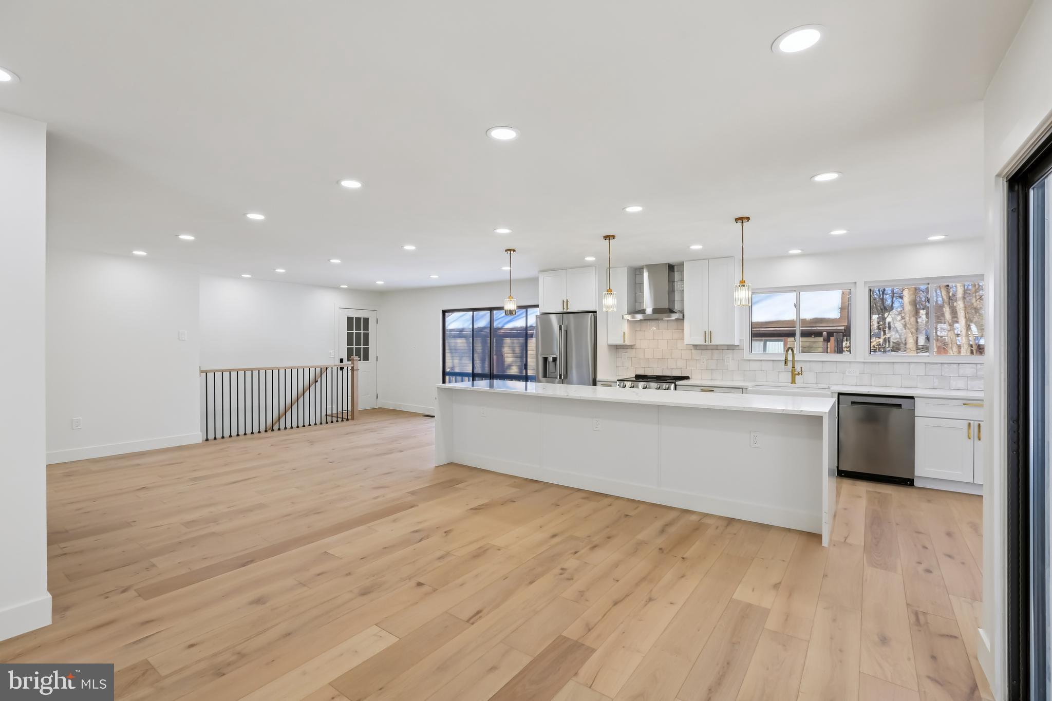 VILLAGE OF HICKORY RIDGE - Residential