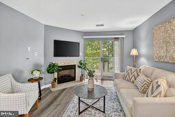 8931 TOWN CENTER CIRCLE 6-210