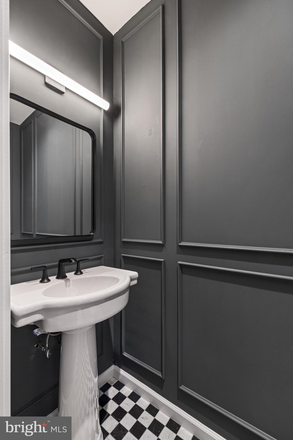 CENTER CITY - Residential Lease