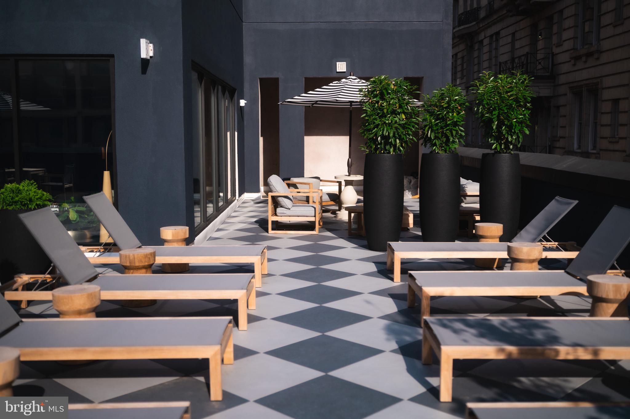 CENTER CITY - Residential Lease