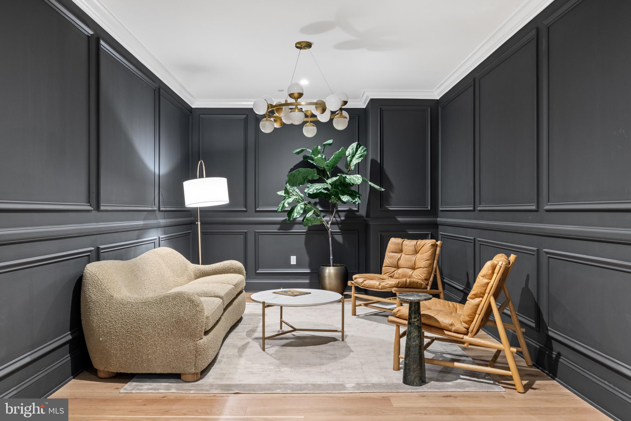 CENTER CITY - Residential Lease