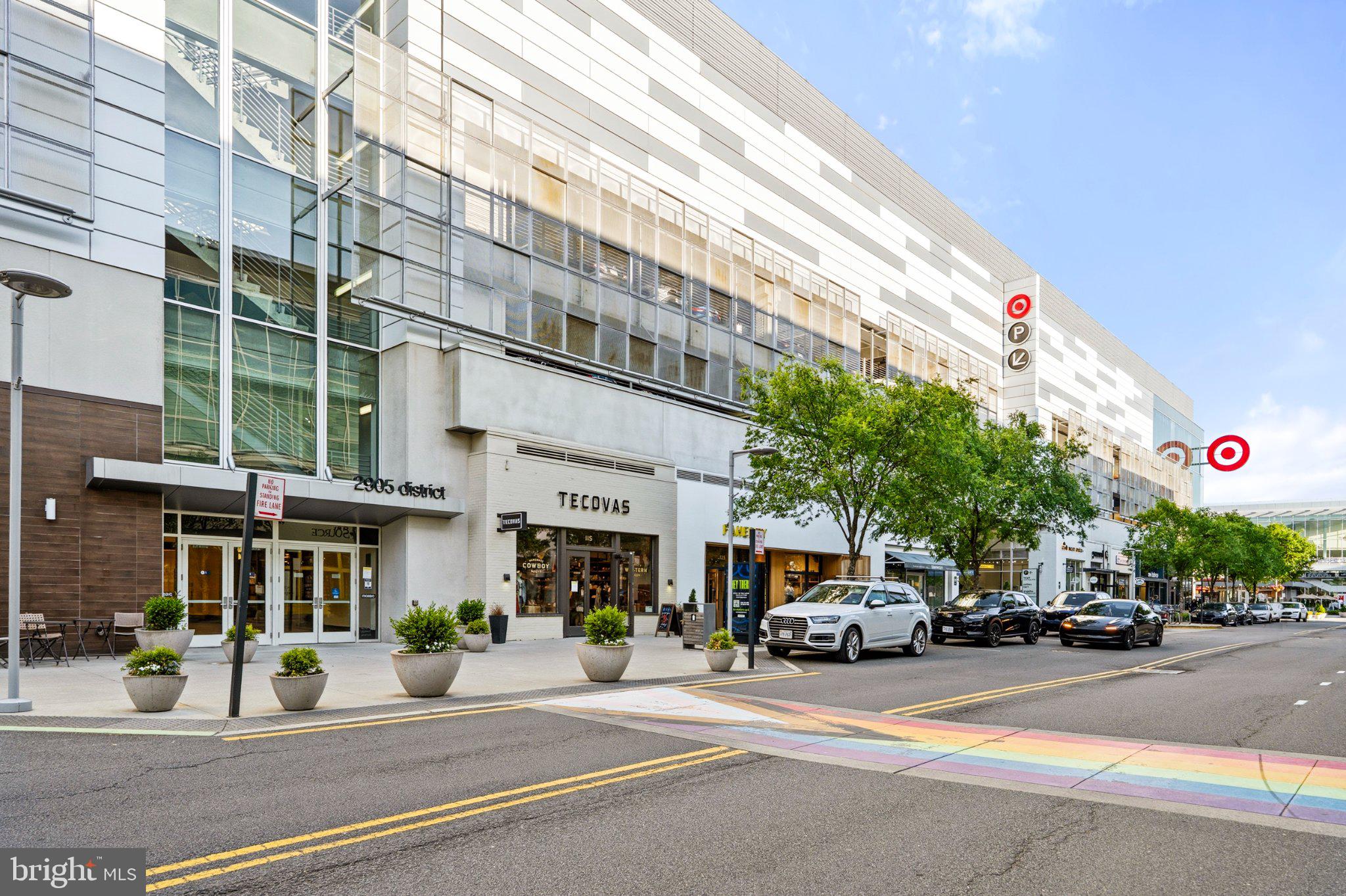 HALSTEAD AT THE METRO II - Residential