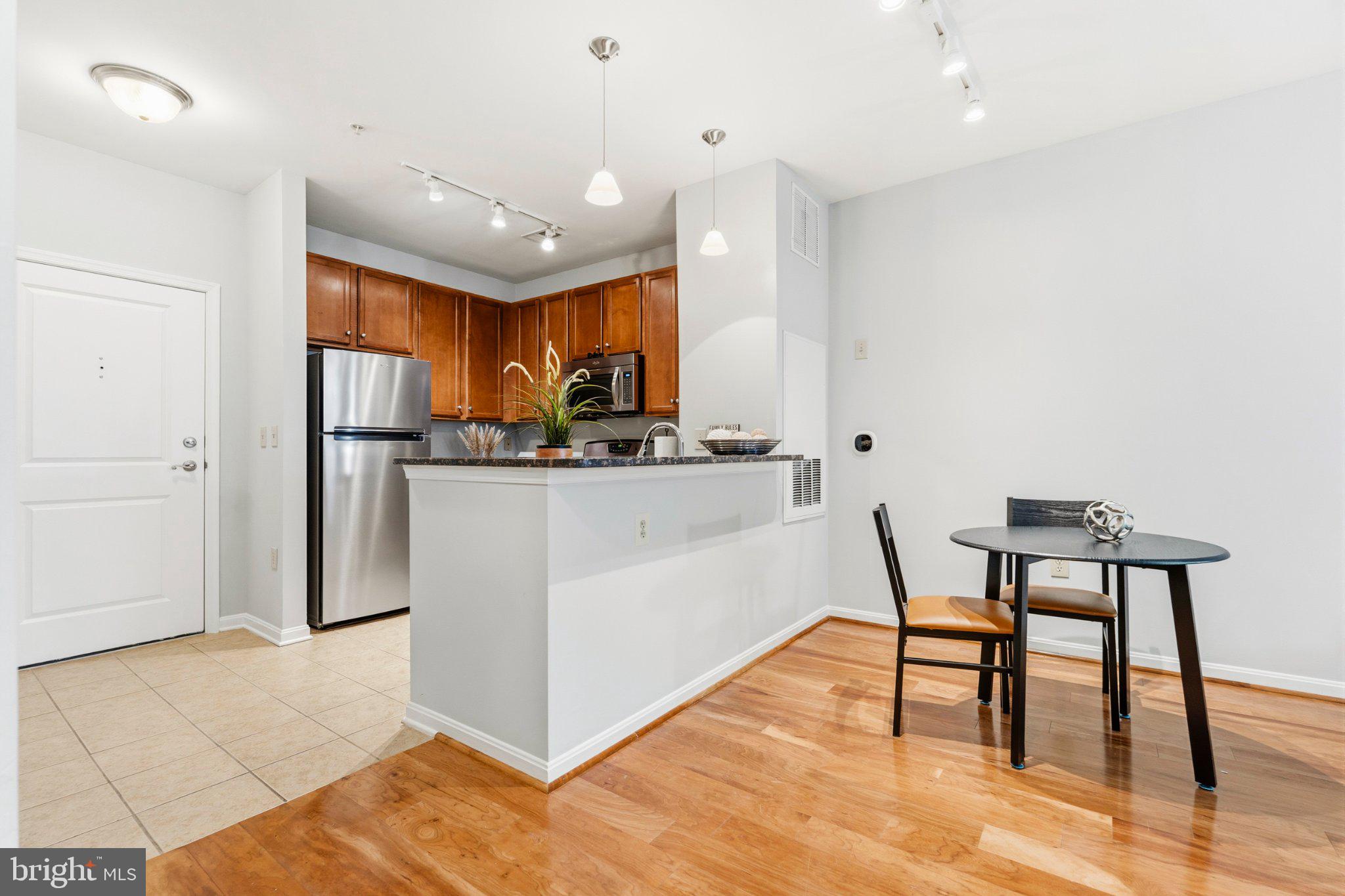 HALSTEAD AT THE METRO II - Residential