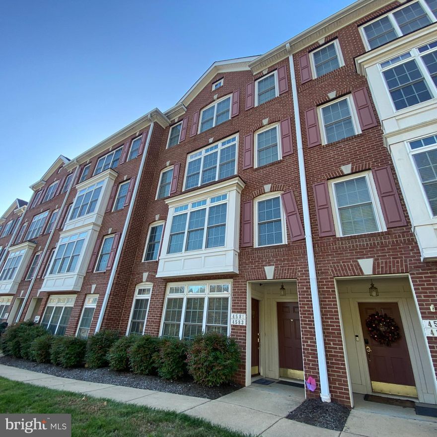 Prime Location with Proximity to Fairfax Corner, Fair Oaks Mall, East Market, and Fairfax Towne Center - all within a mile! Effortless commuting with convenient access to I-66, Fairfax Co. Parkway, Route 29, and other major thoroughfares. This exquisite townhome-style condo offers 3 bedrooms, 2.5 baths, and a garage for your convenience. The main level presents an inviting open concept living area and kitchen. Ascending to the second level, the primary bedroom boasts a walk-in closet and a luxurious bathroom with double sinks, a soaking tub, and a separate shower. Two additional well-appointed bedrooms, a laundry area, and a second full bath complete this level. One of the bedrooms extends to a charming balcony, perfect for tranquil evenings. Community amenities abound, including ample parking, a refreshing pool, a well-equipped gym, a clubhouse, a tot lot, playground, picnic area, and scenic walking/jogging trails. Enjoy the best of both convenience and comfort in this desirable residence.