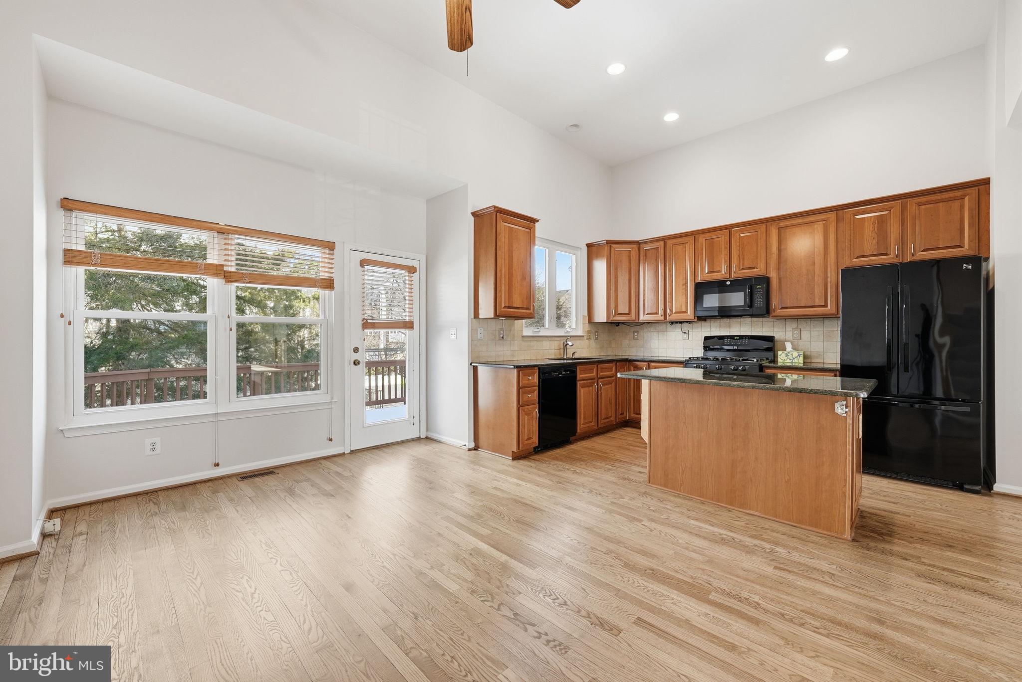 2542 JAMES MONROE CIRCLE