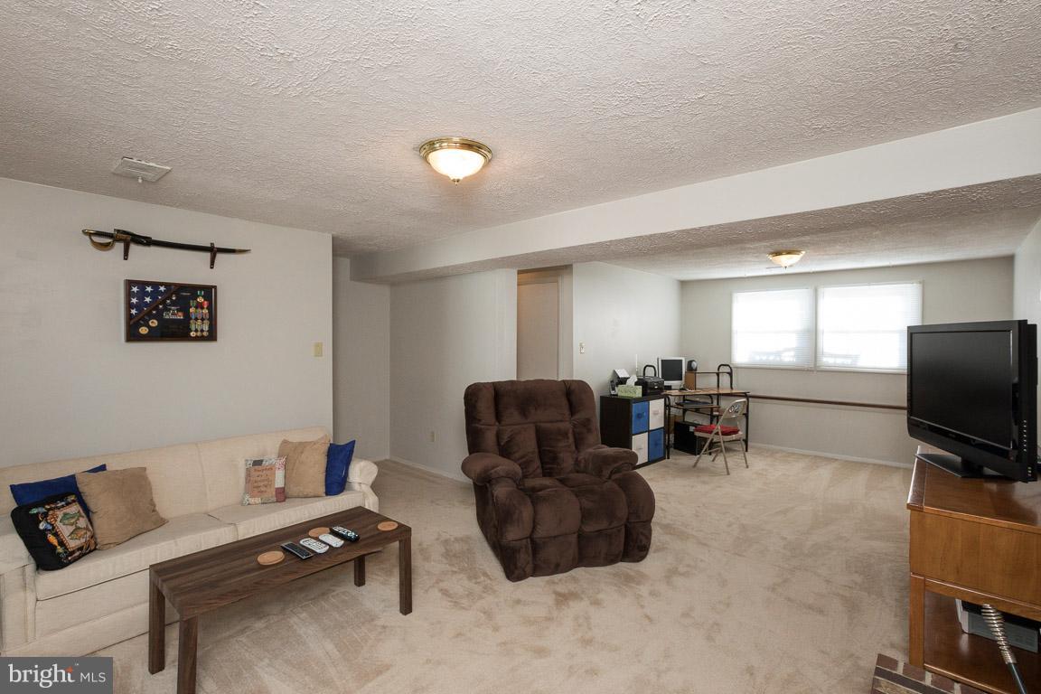 ST CHARLES SUB - CARRINGTON - Residential Lease