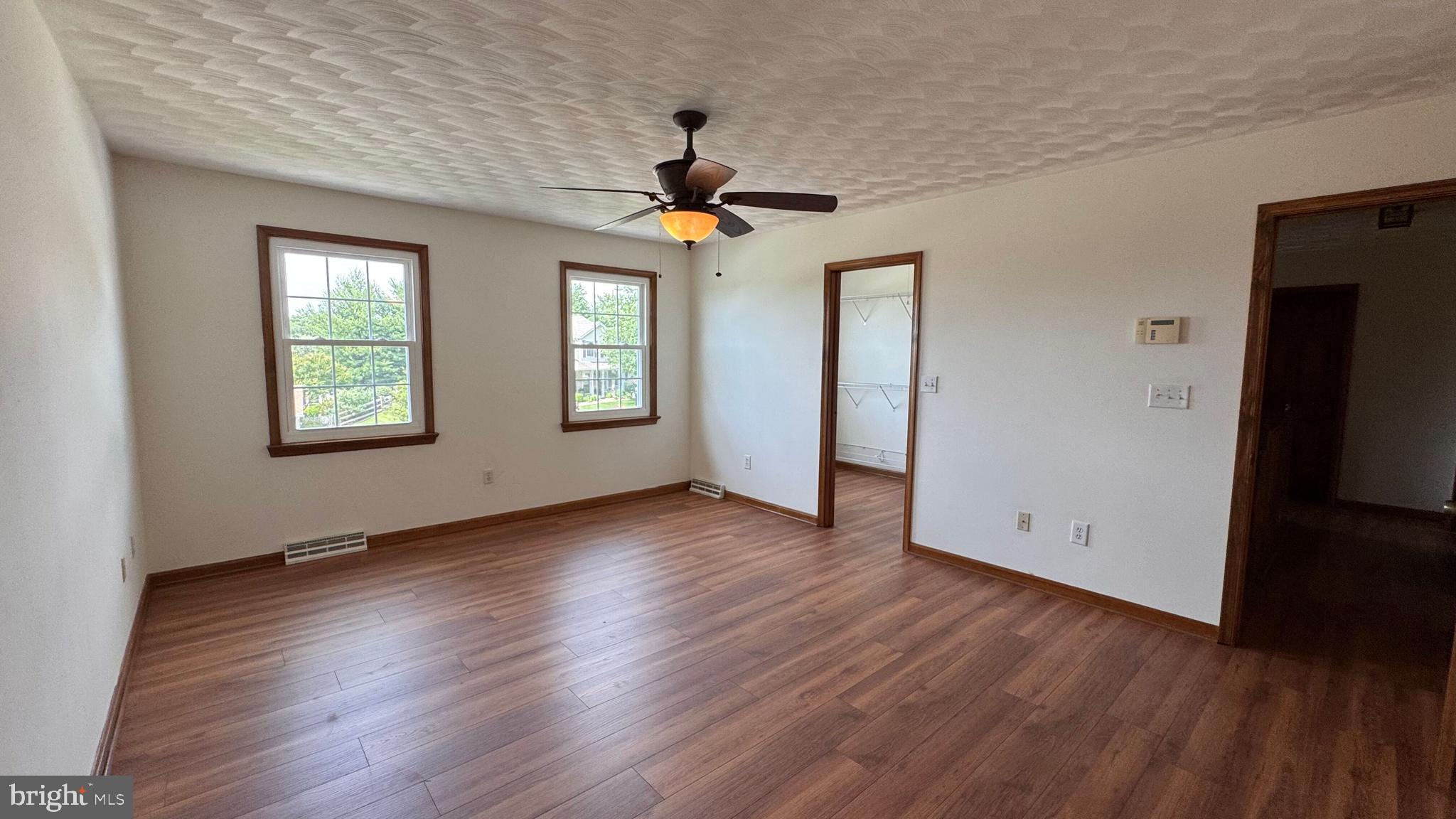 HALL ESTATES II - Residential