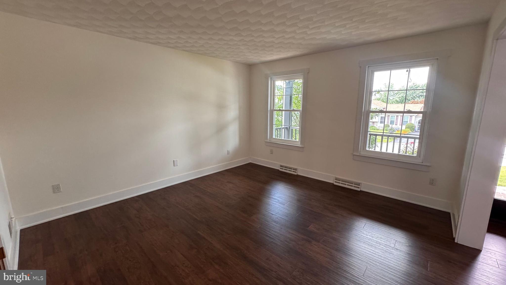 HALL ESTATES II - Residential