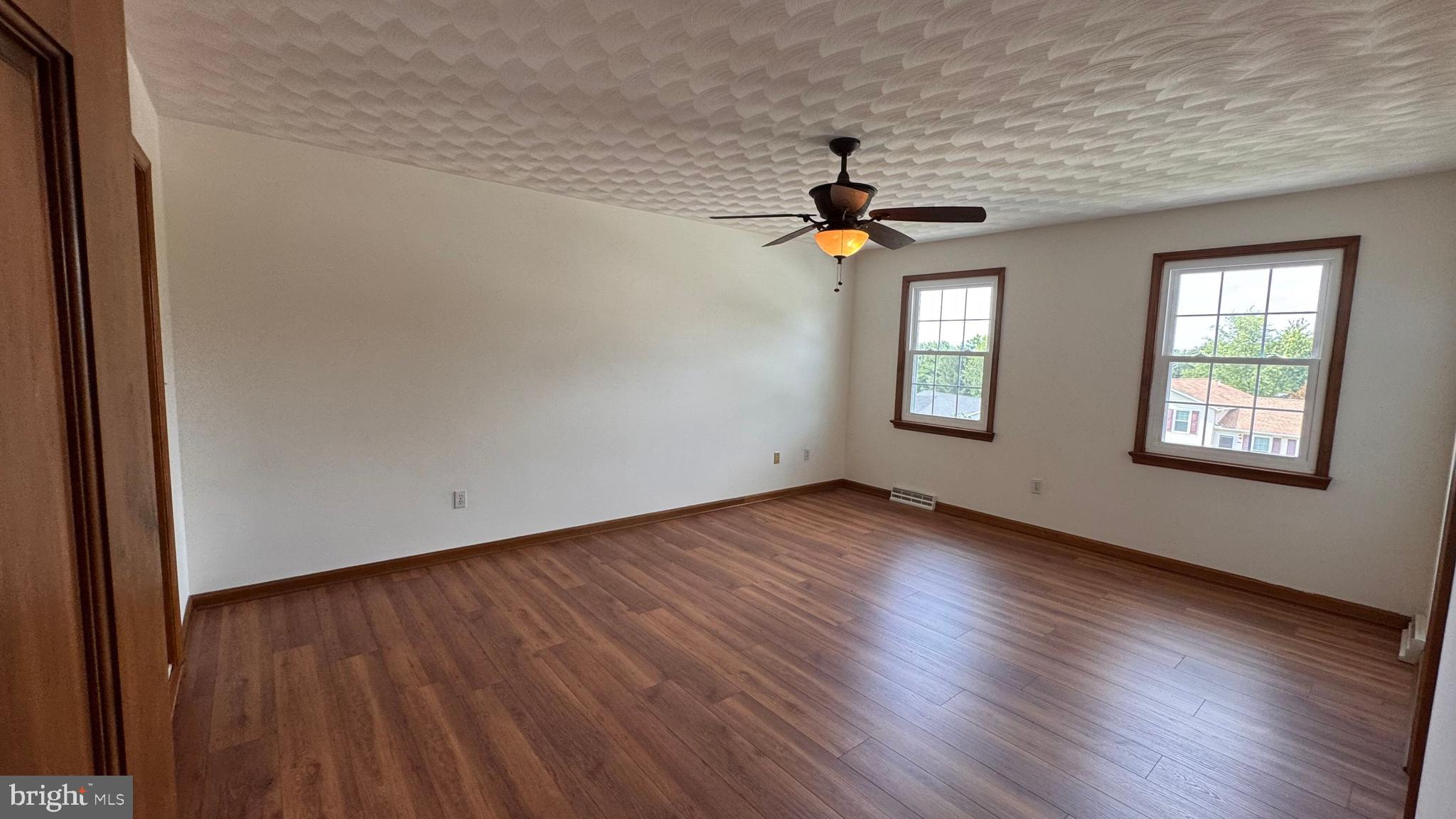 HALL ESTATES II - Residential