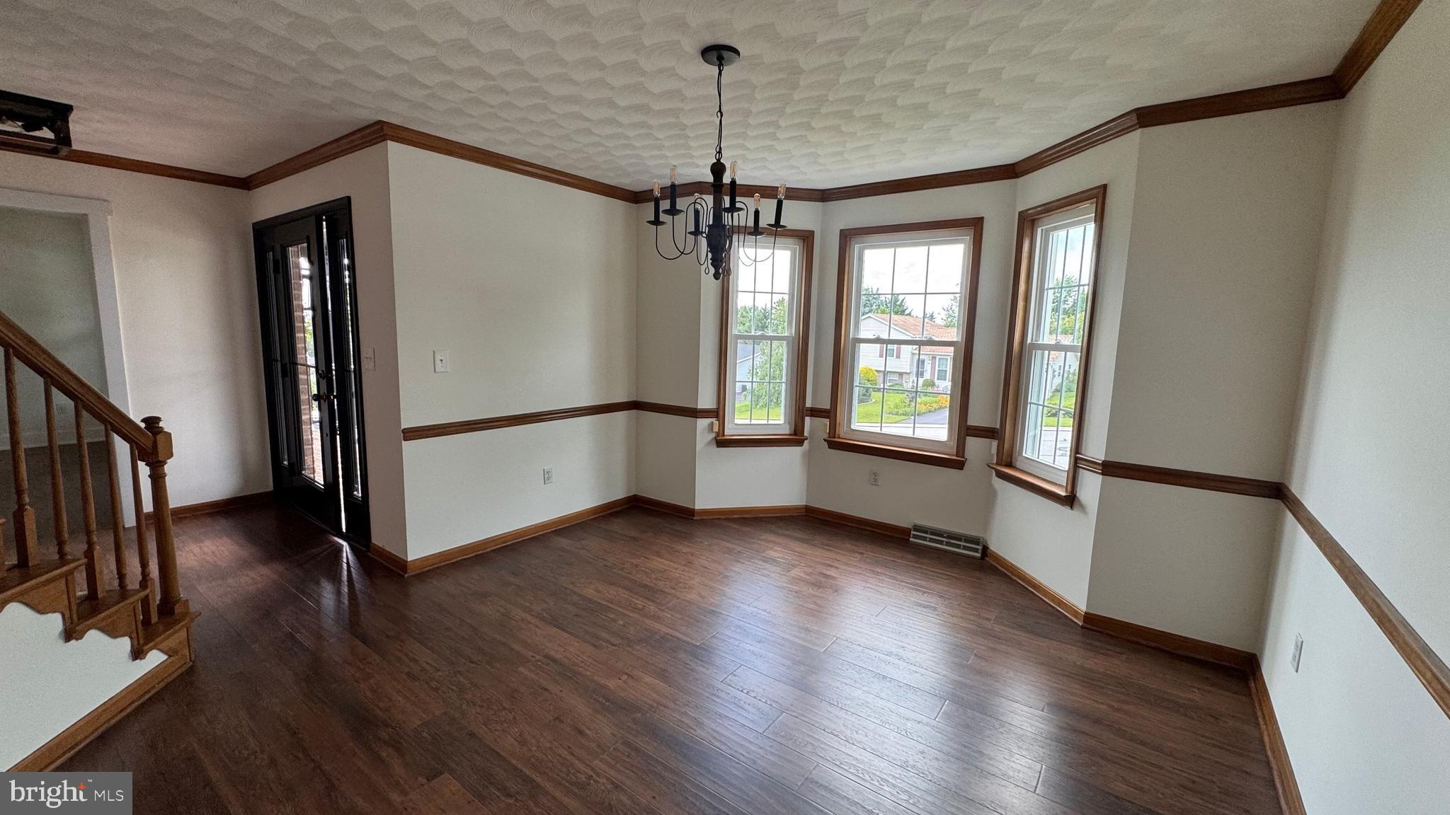 HALL ESTATES II - Residential