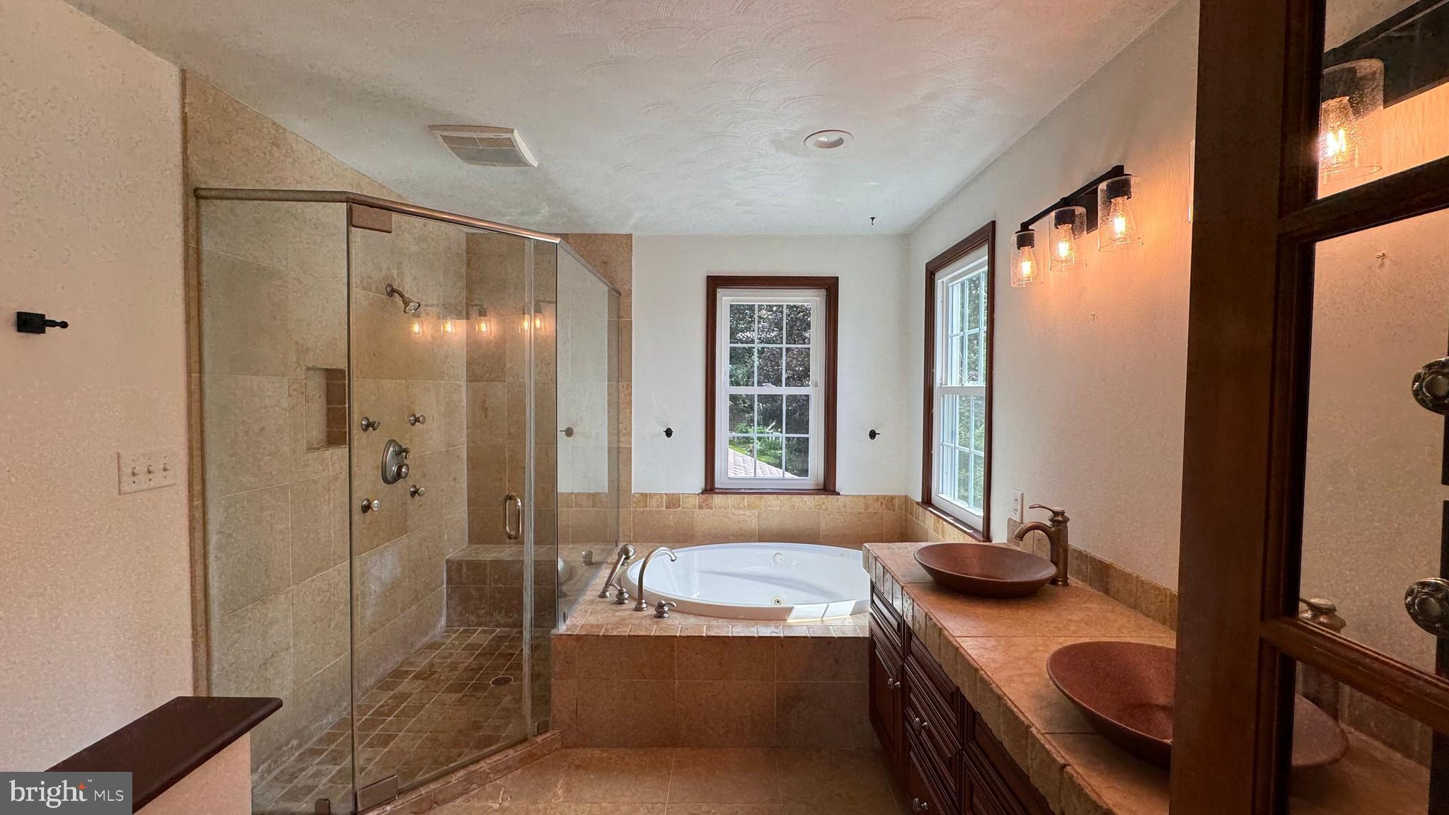 HALL ESTATES II - Residential