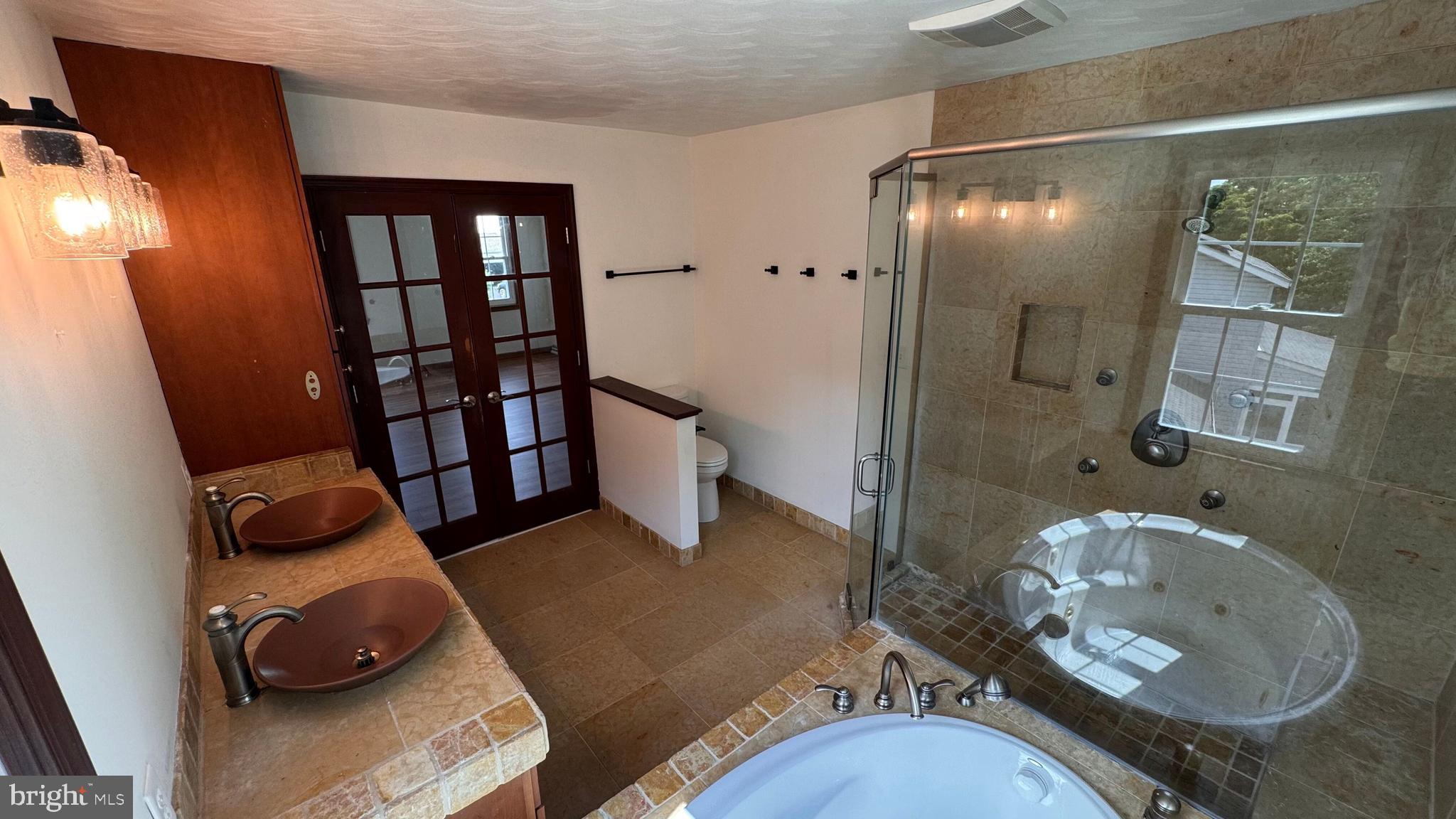 HALL ESTATES II - Residential