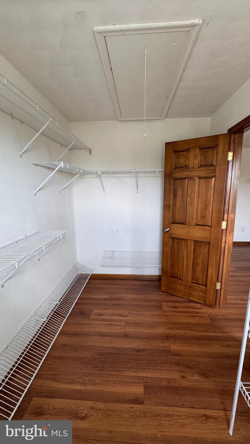 HALL ESTATES II - Residential