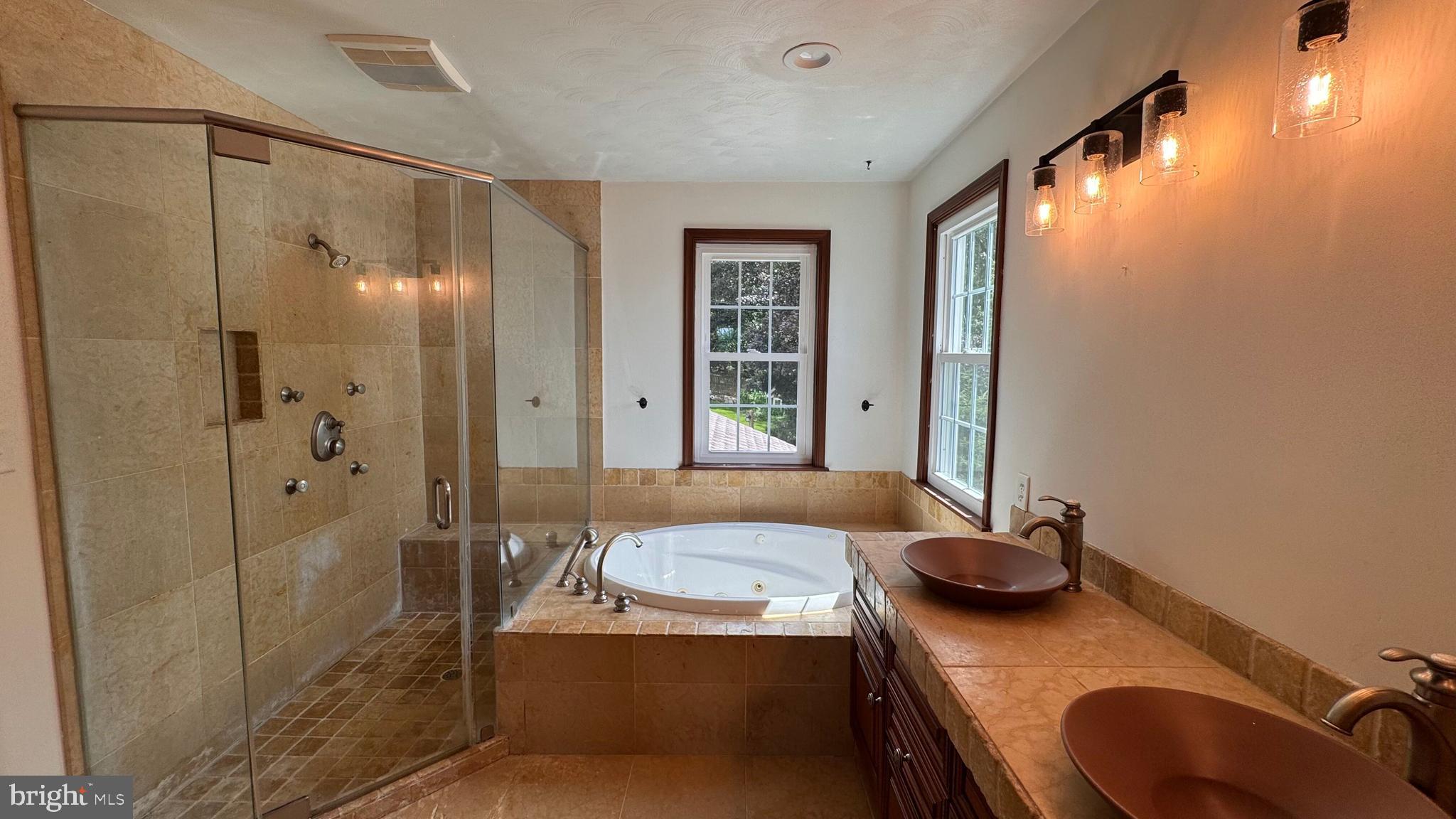 HALL ESTATES II - Residential