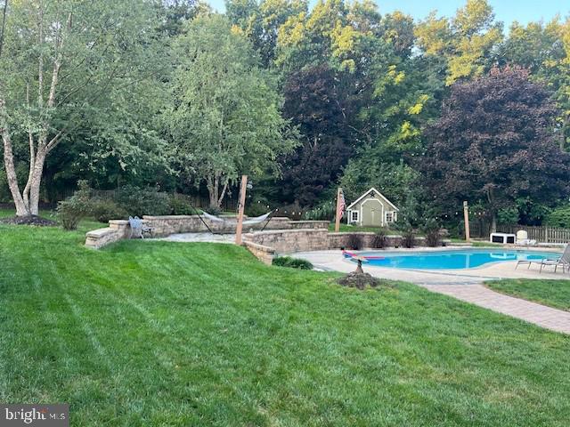 HALL ESTATES II - Residential