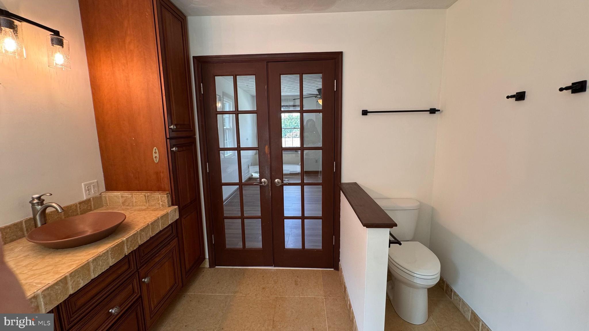 HALL ESTATES II - Residential