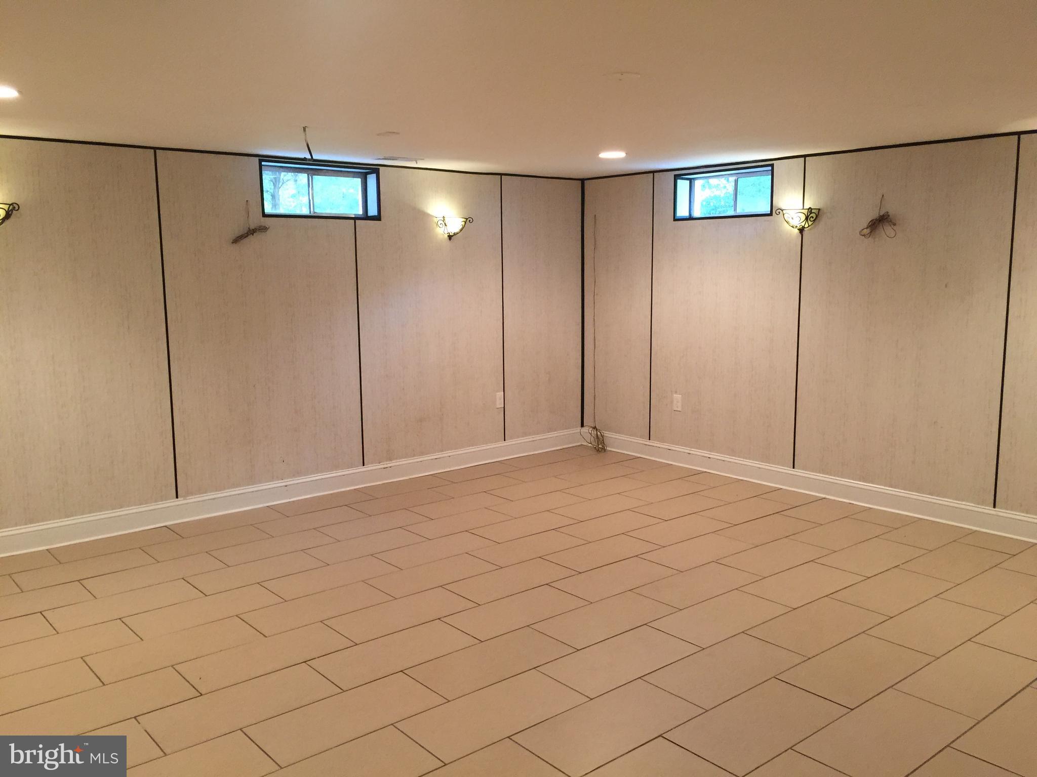 AUSTIN RIDGE - Residential Lease