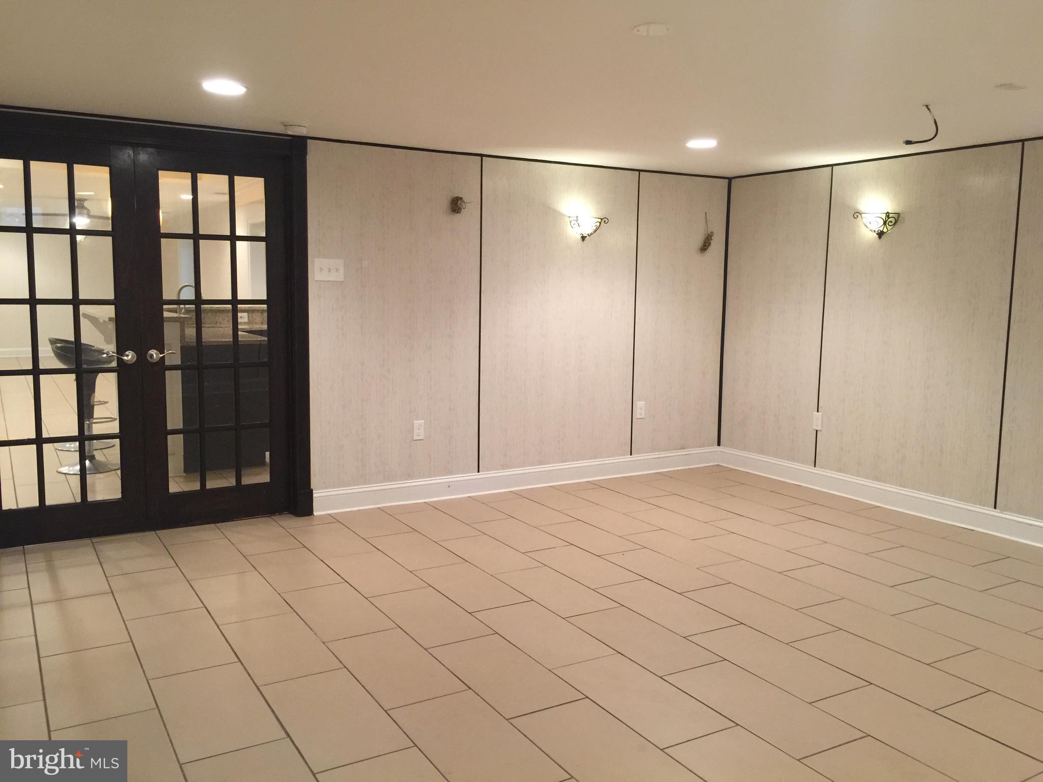 AUSTIN RIDGE - Residential Lease