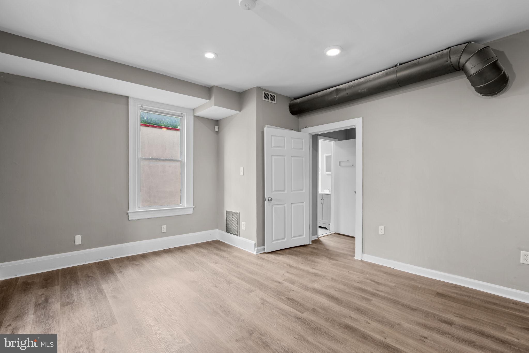 BROOKLYN PARK - Residential Lease