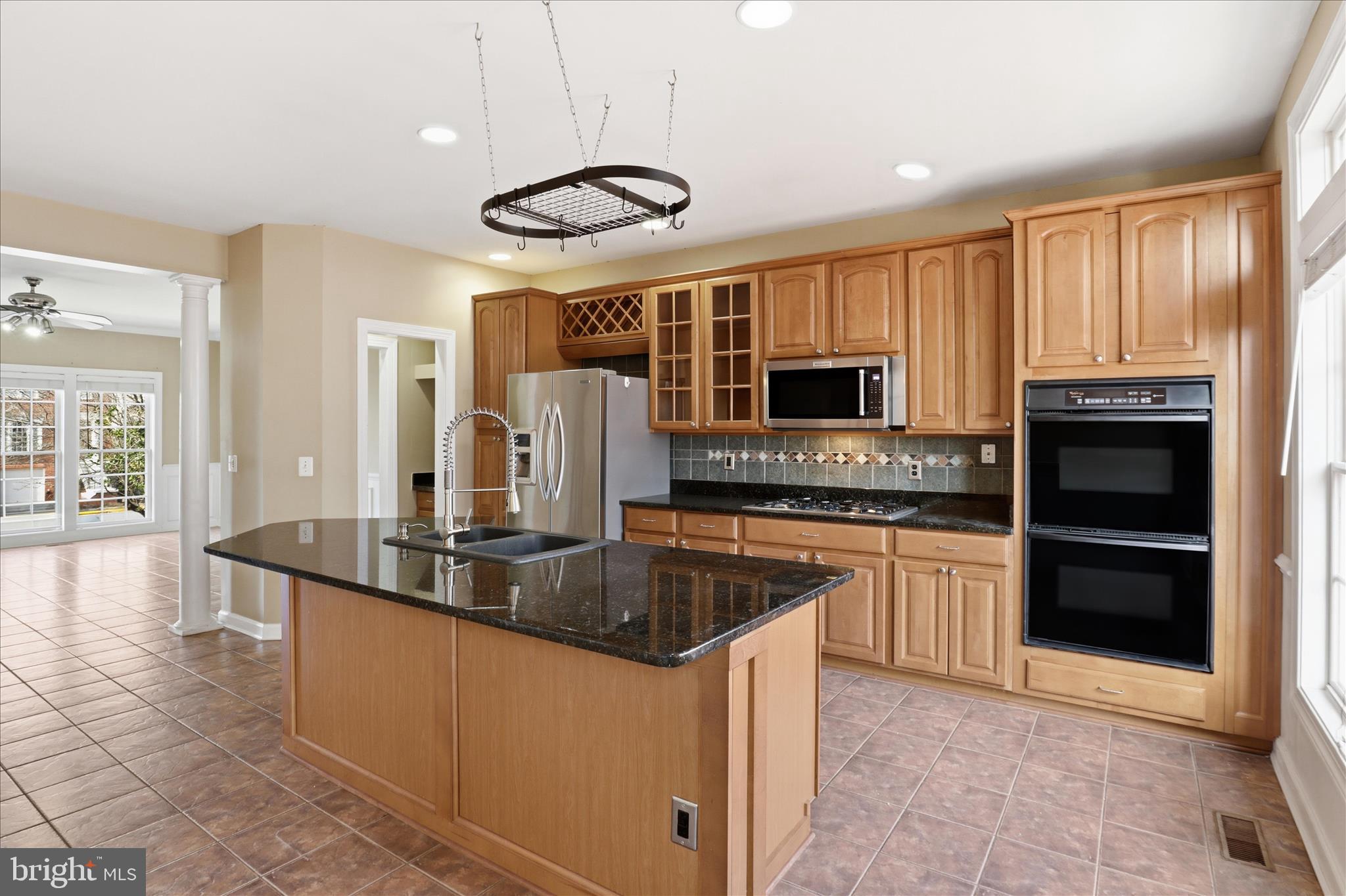 SOUTH RIDING - Residential Lease