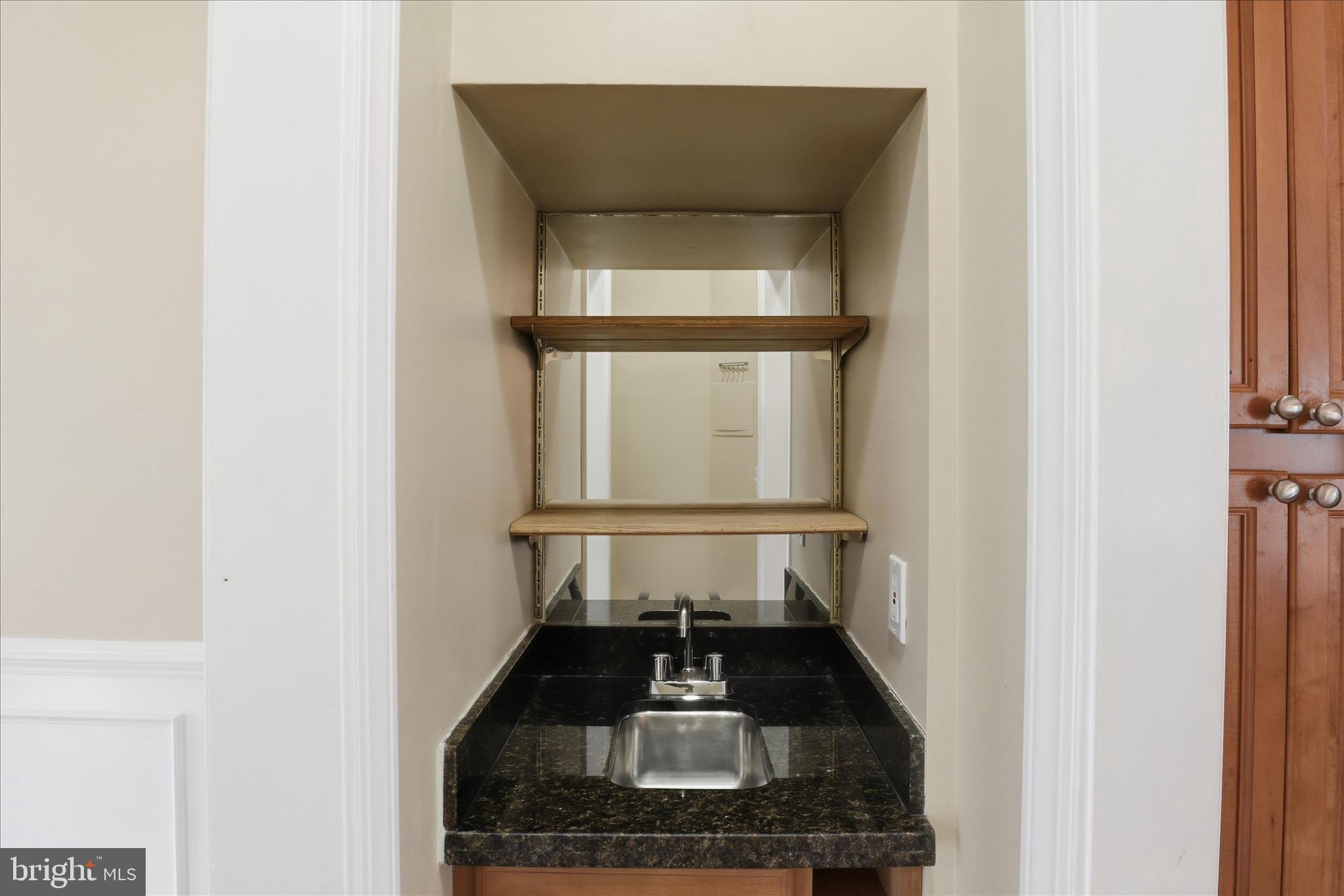 SOUTH RIDING - Residential Lease