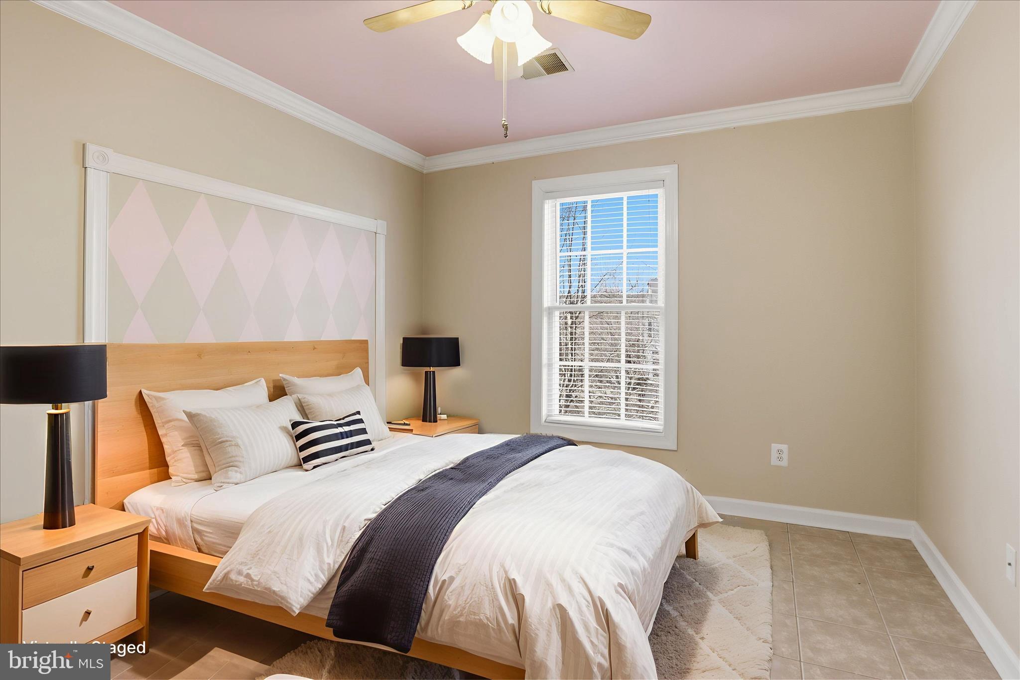 SOUTH RIDING - Residential Lease