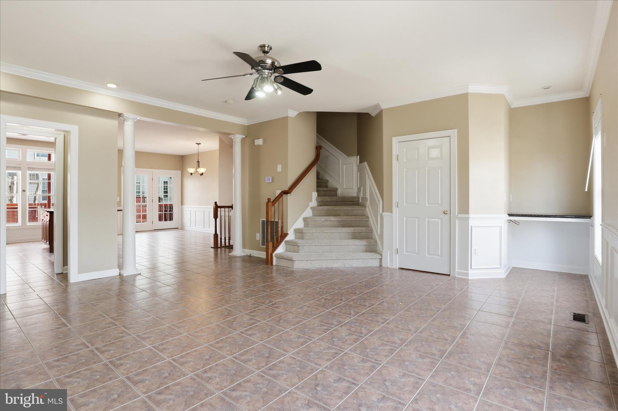 SOUTH RIDING - Residential Lease