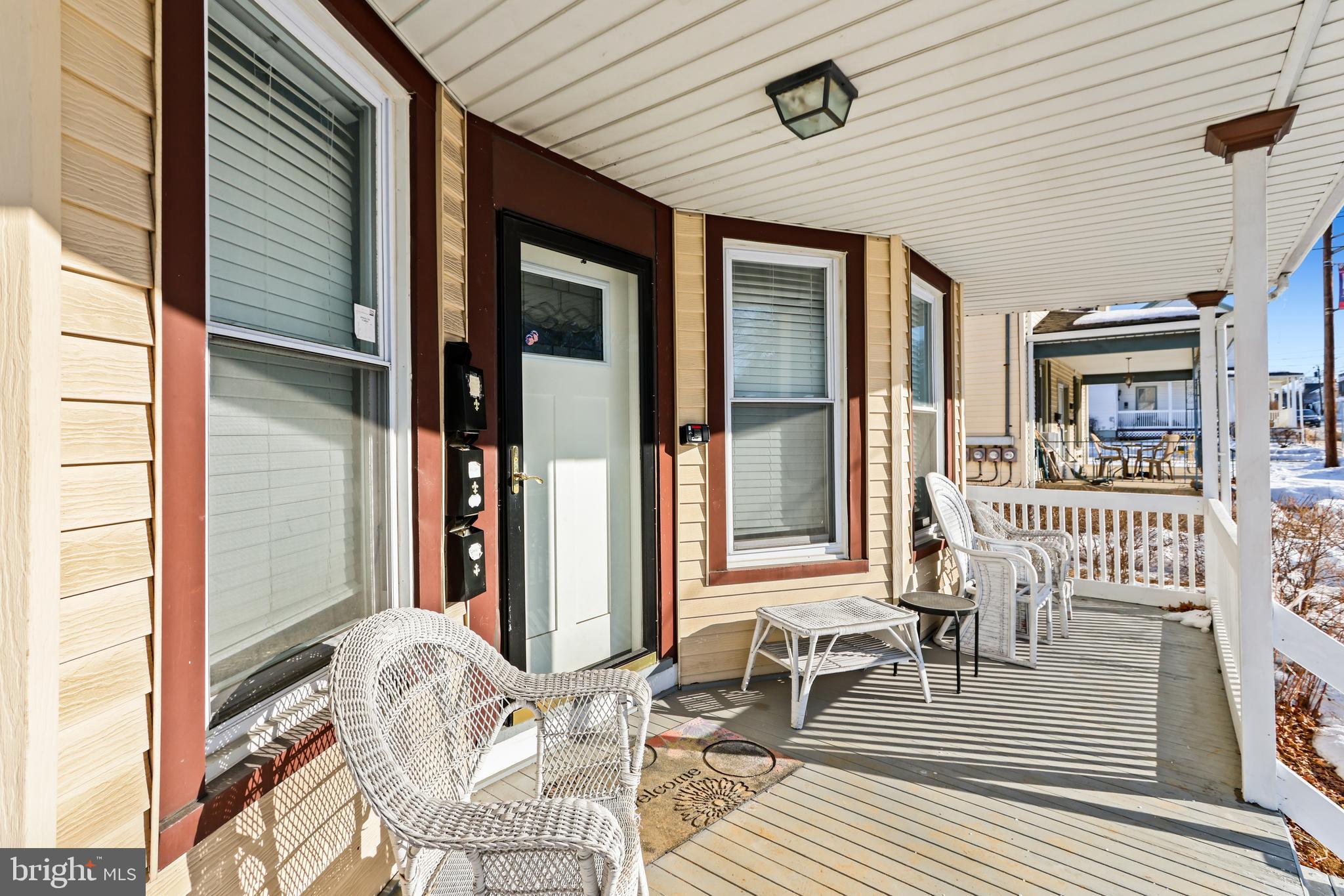 194 WASHINGTON AVENUE W