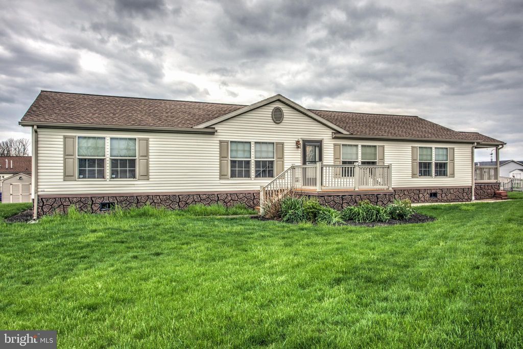 Photo of 39 EMILY LN, NEW HOLLAND, PA 17557 (MLS # PALA2033966)