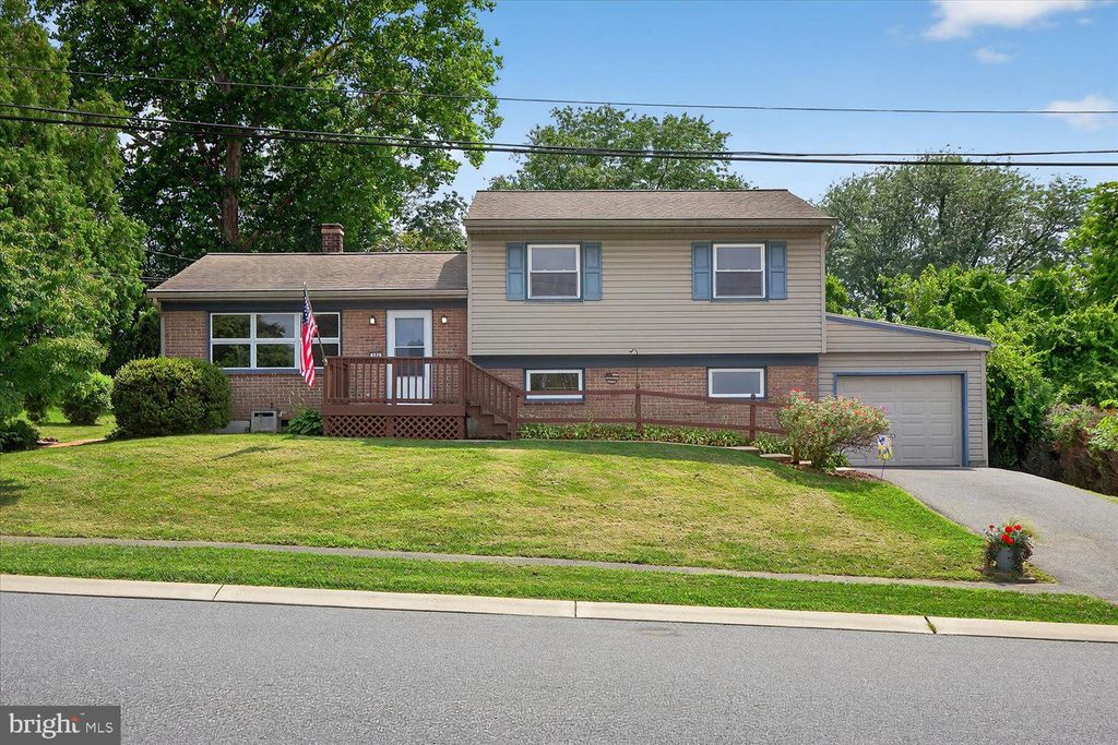 Photo of 102 Broadmoor Drive, WILLOW STREET, PA 17584 (MLS # PALA2073558)