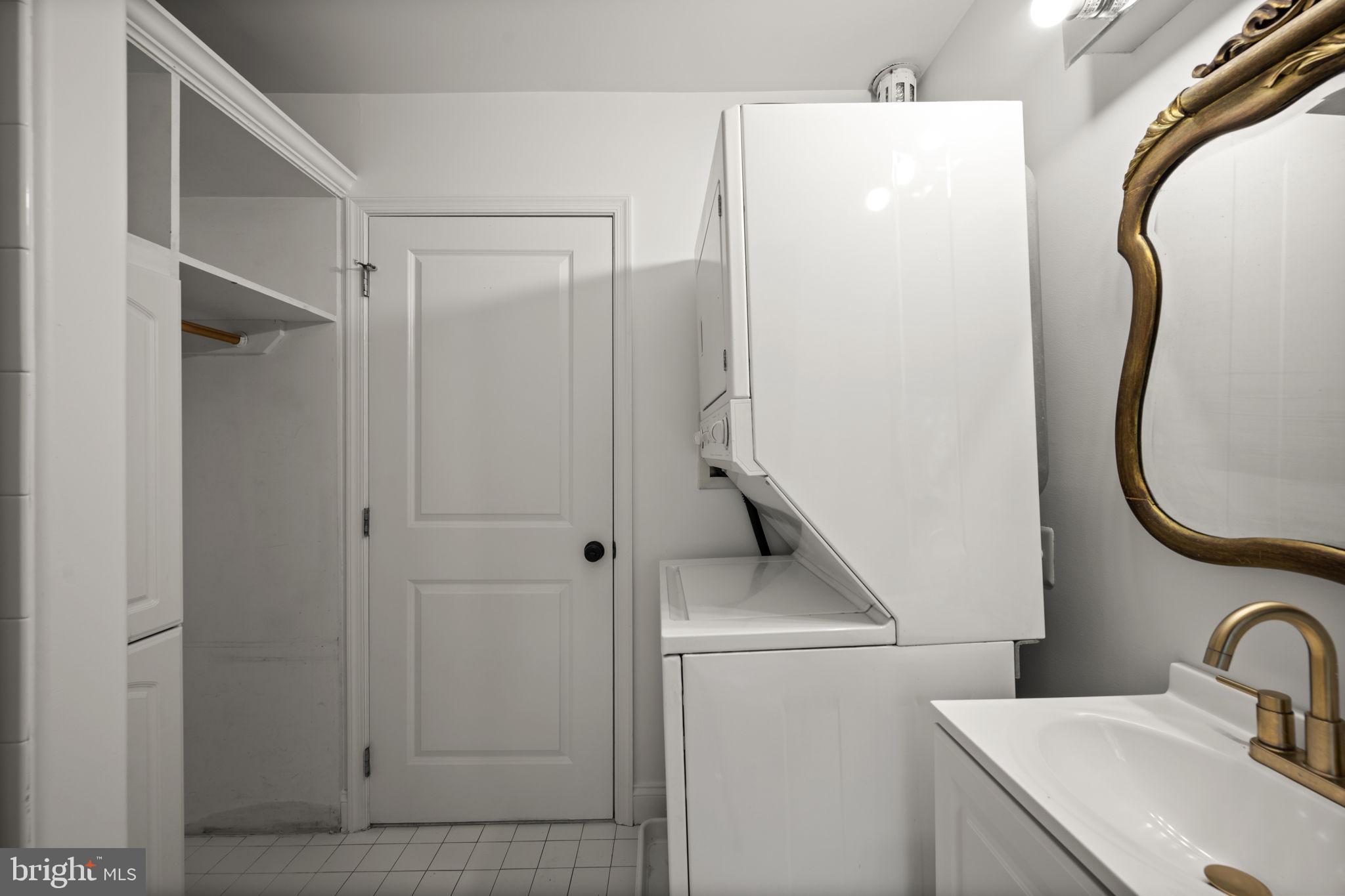 FELLS POINT HISTORIC DISTRICT - Residential Lease