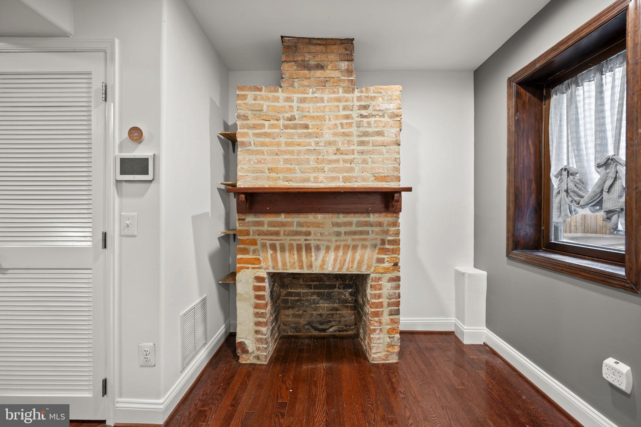 FELLS POINT HISTORIC DISTRICT - Residential Lease