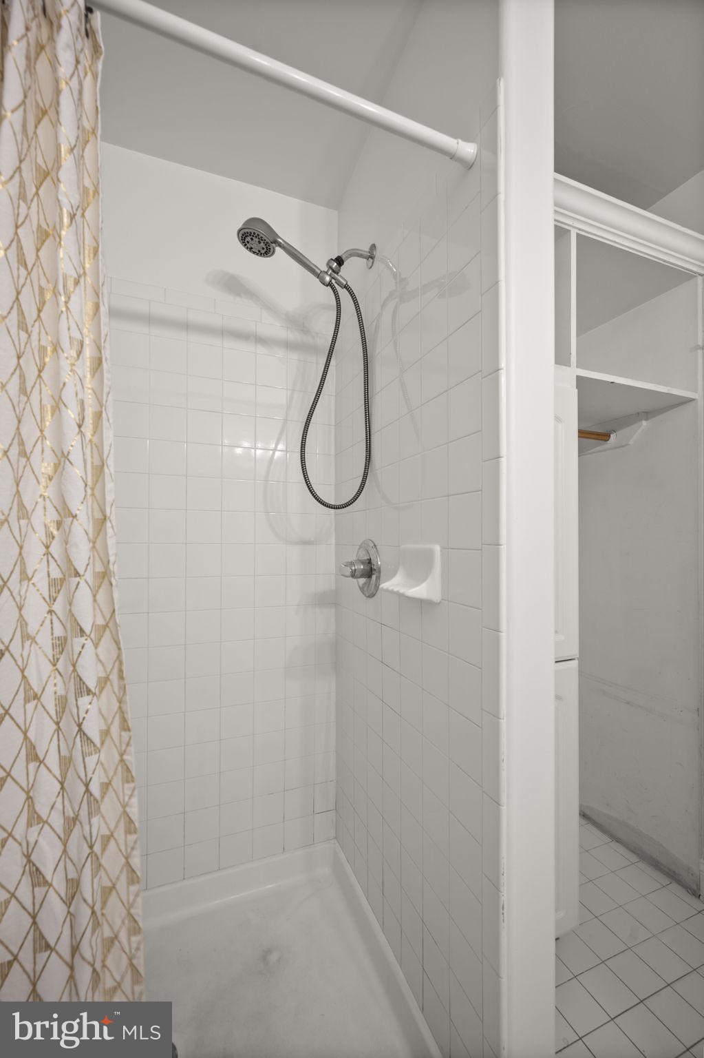 FELLS POINT HISTORIC DISTRICT - Residential Lease