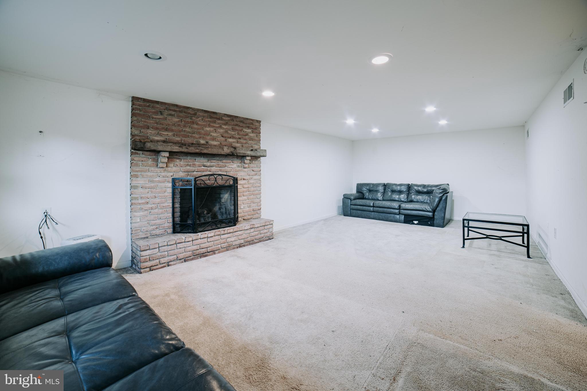 FOX GLENN - Residential