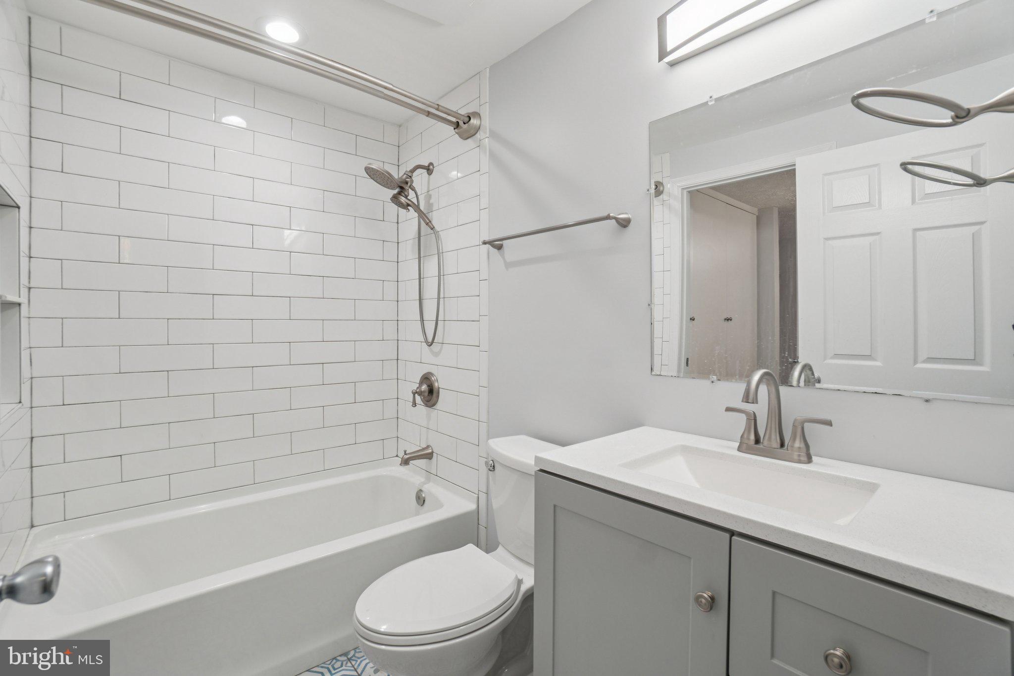 NEWINGTON FOREST - Residential Lease