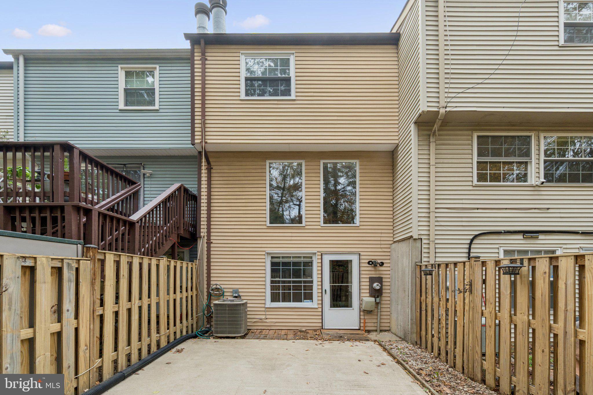 NEWINGTON FOREST - Residential Lease