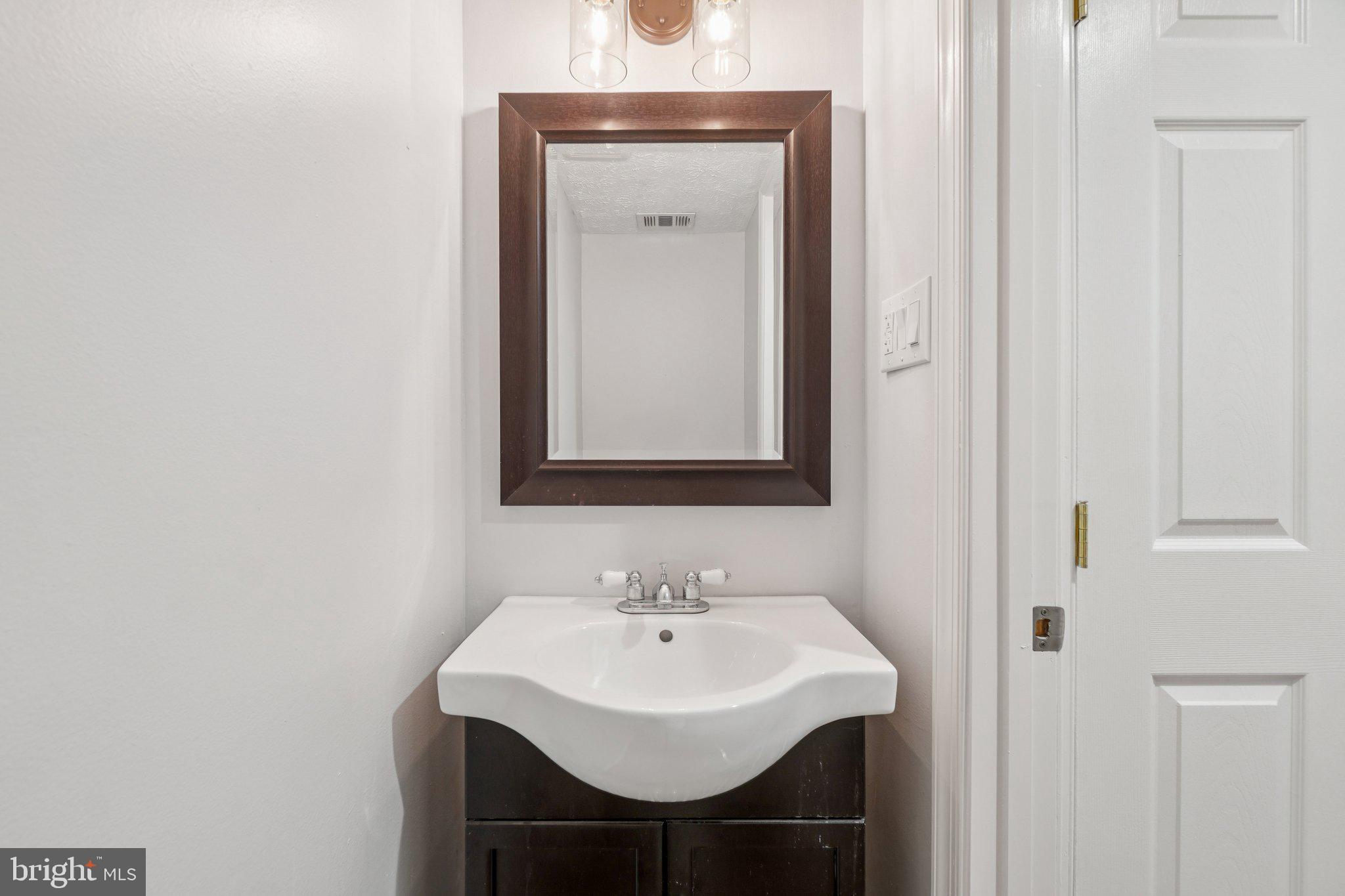 NEWINGTON FOREST - Residential Lease