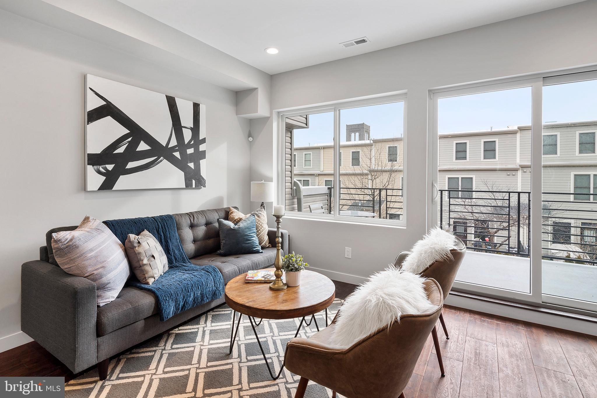 FRANCISVILLE - Residential