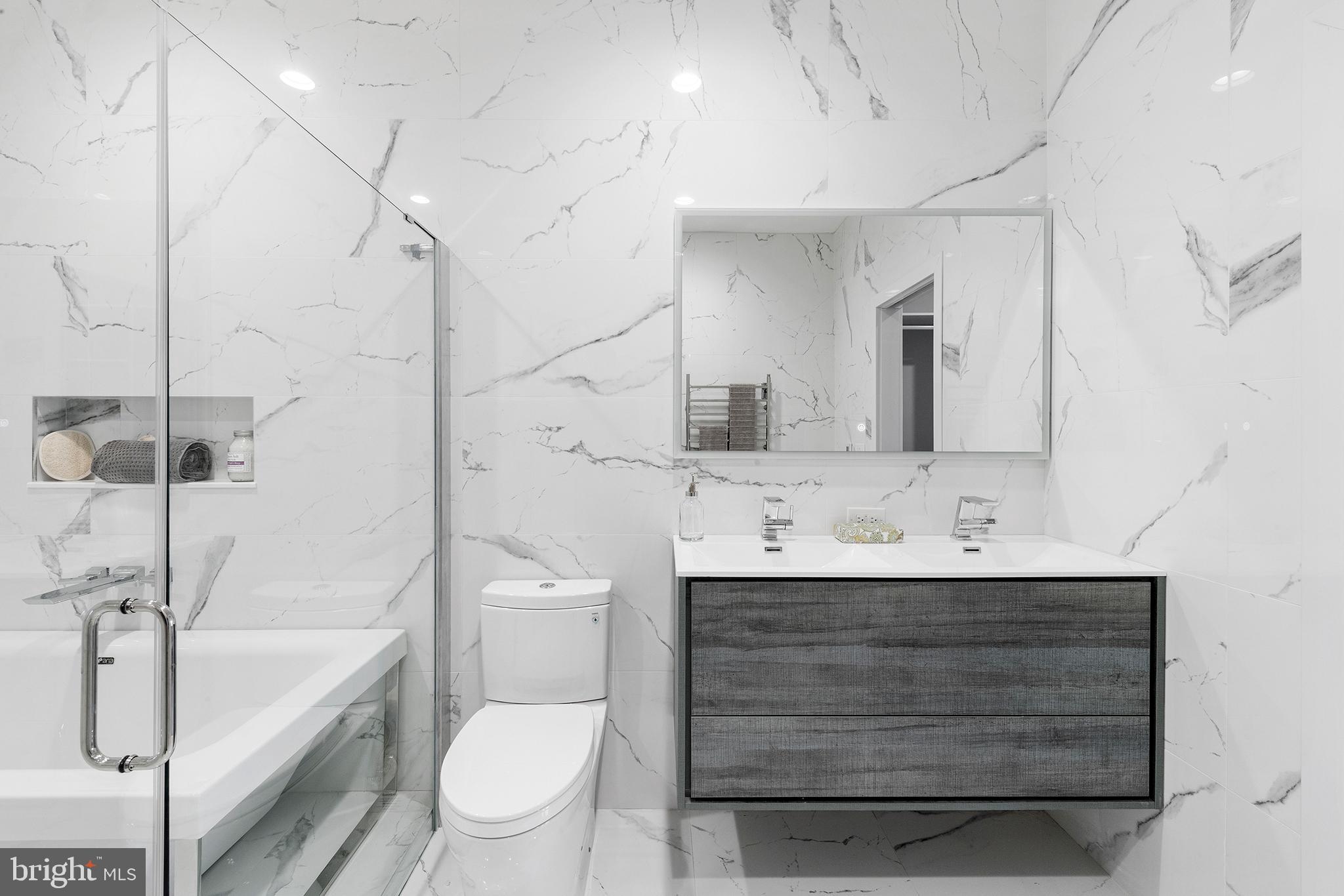 FRANCISVILLE - Residential