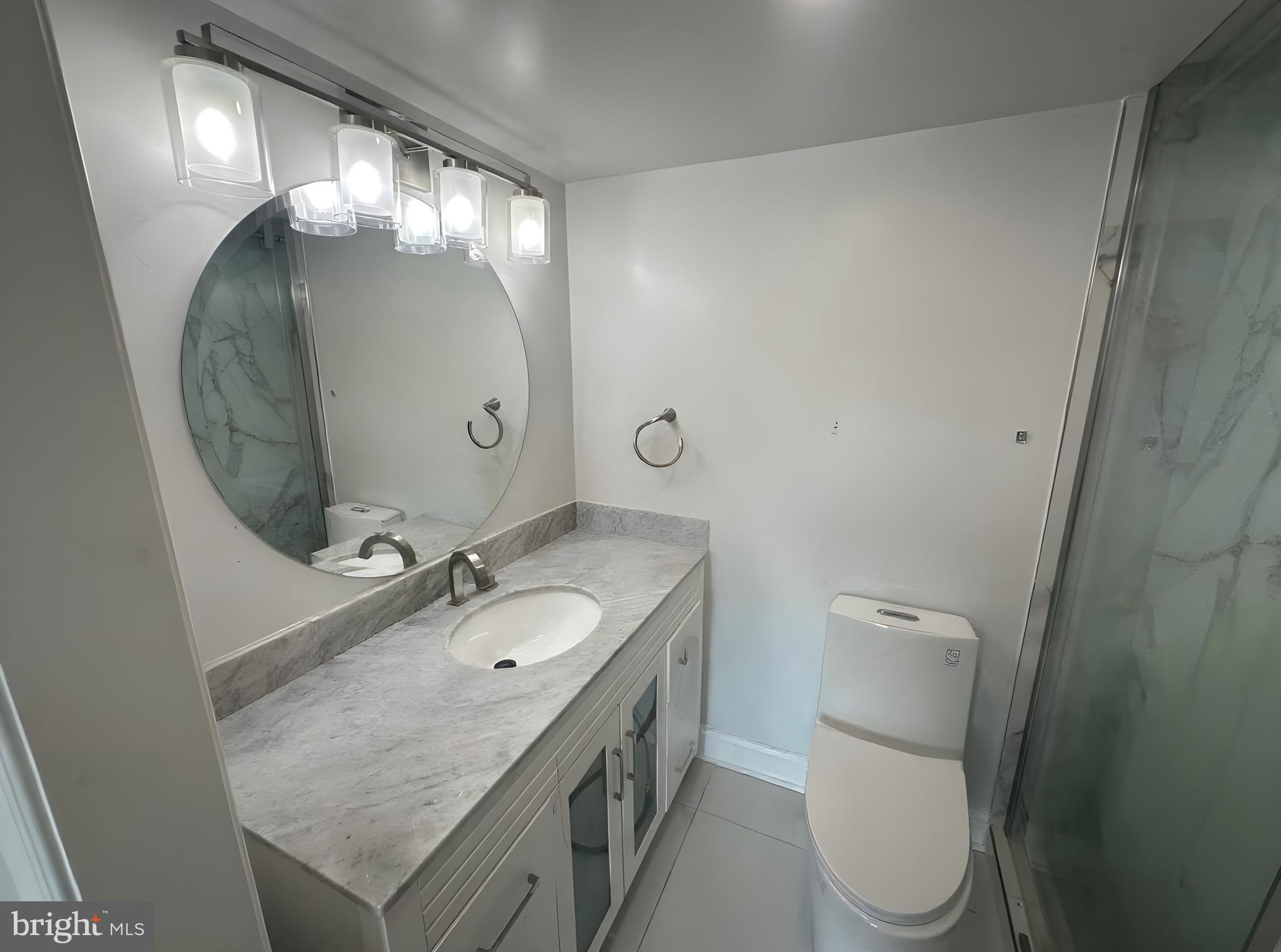 ROTONDA - Residential Lease