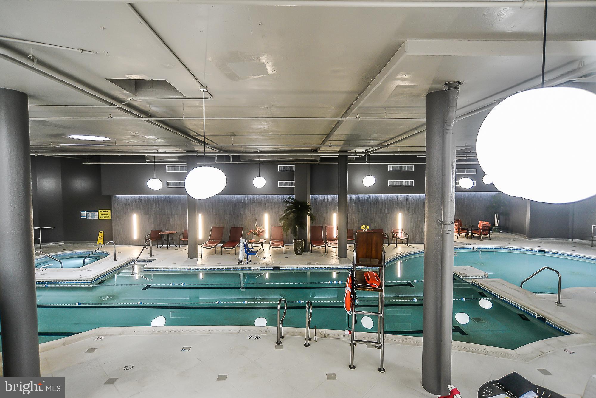 ROTONDA - Residential Lease